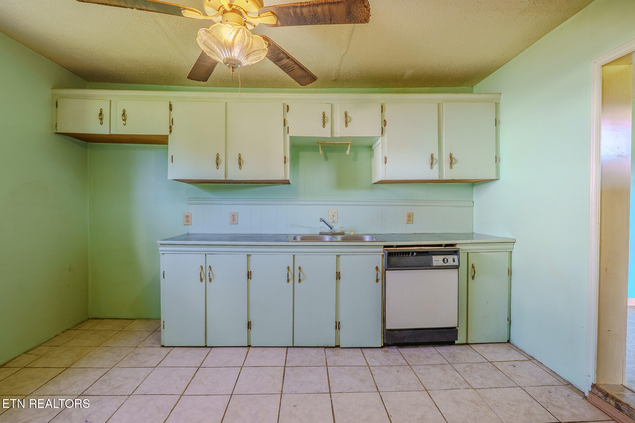275 Camp Ridge Road Lafollette TN 37766