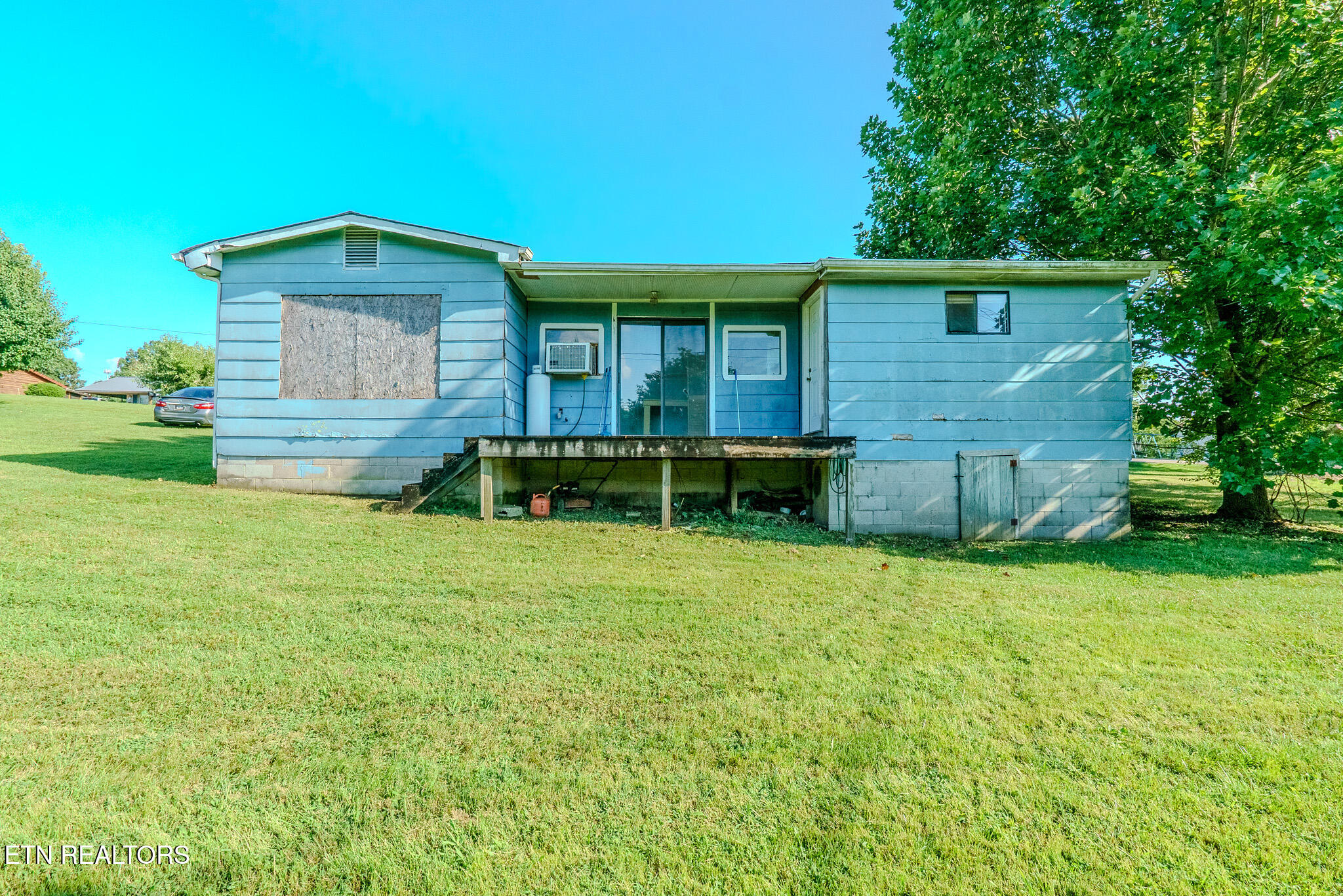 275 Camp Ridge Road Lafollette TN 37766