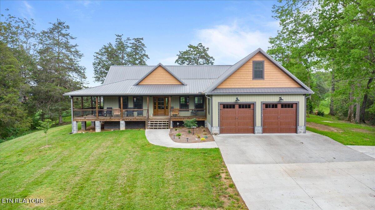 151 John And Louise Lane Jacksboro TN 37757