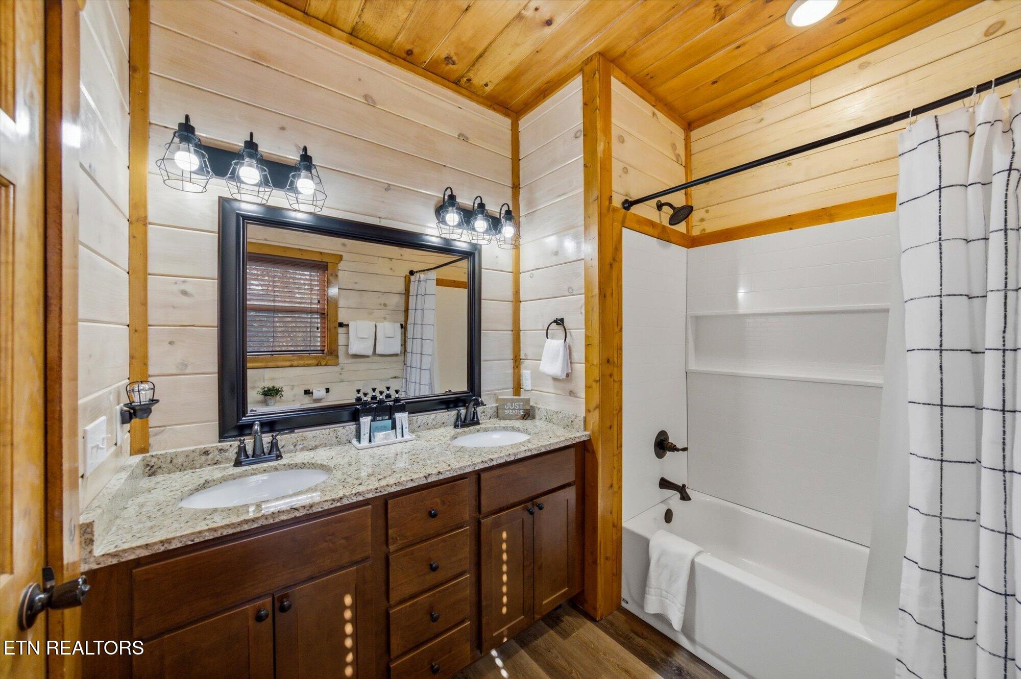 1636 Eagle Springs Road Sevierville TN 37876
