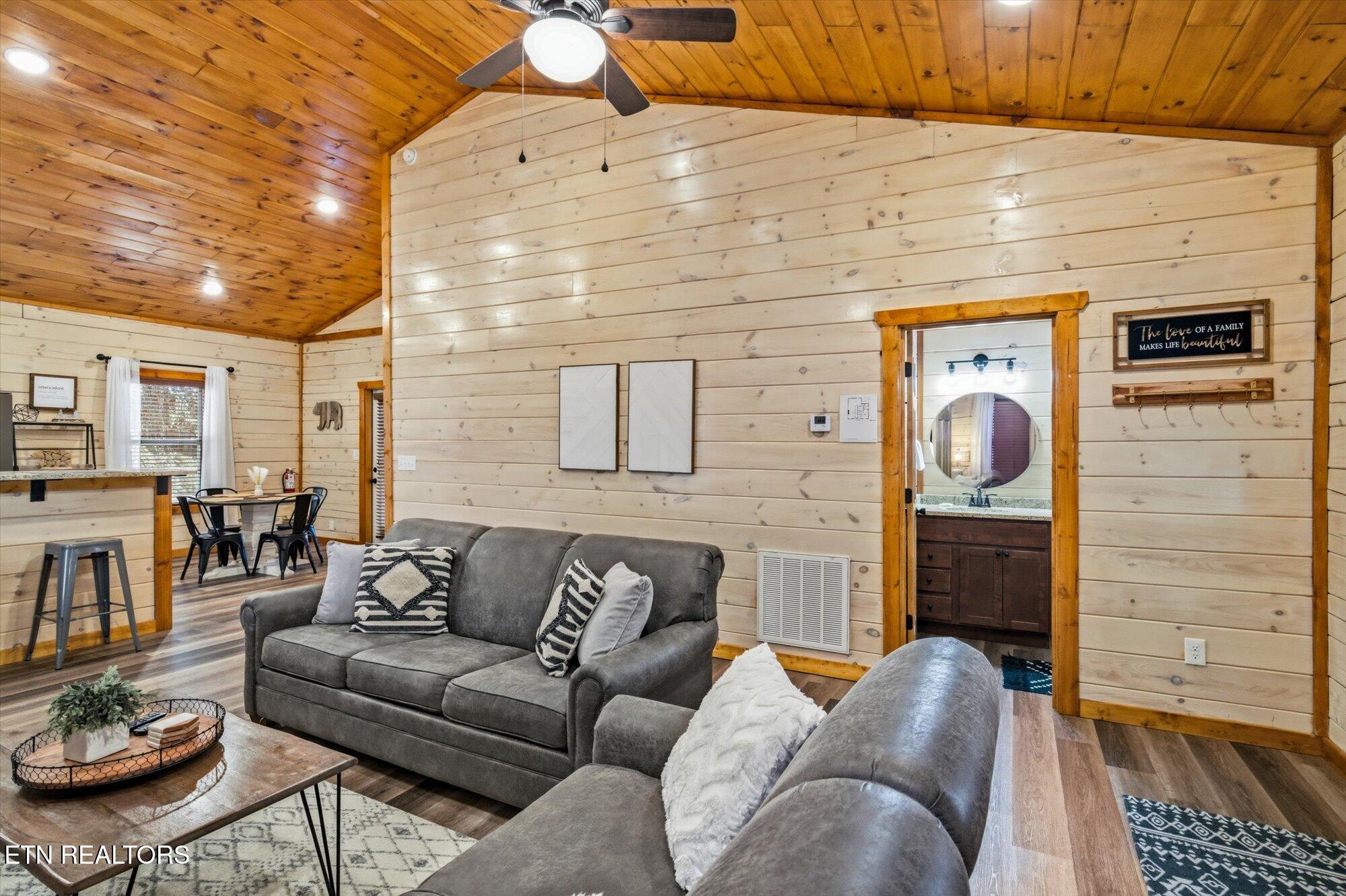 1636 Eagle Springs Road Sevierville TN 37876