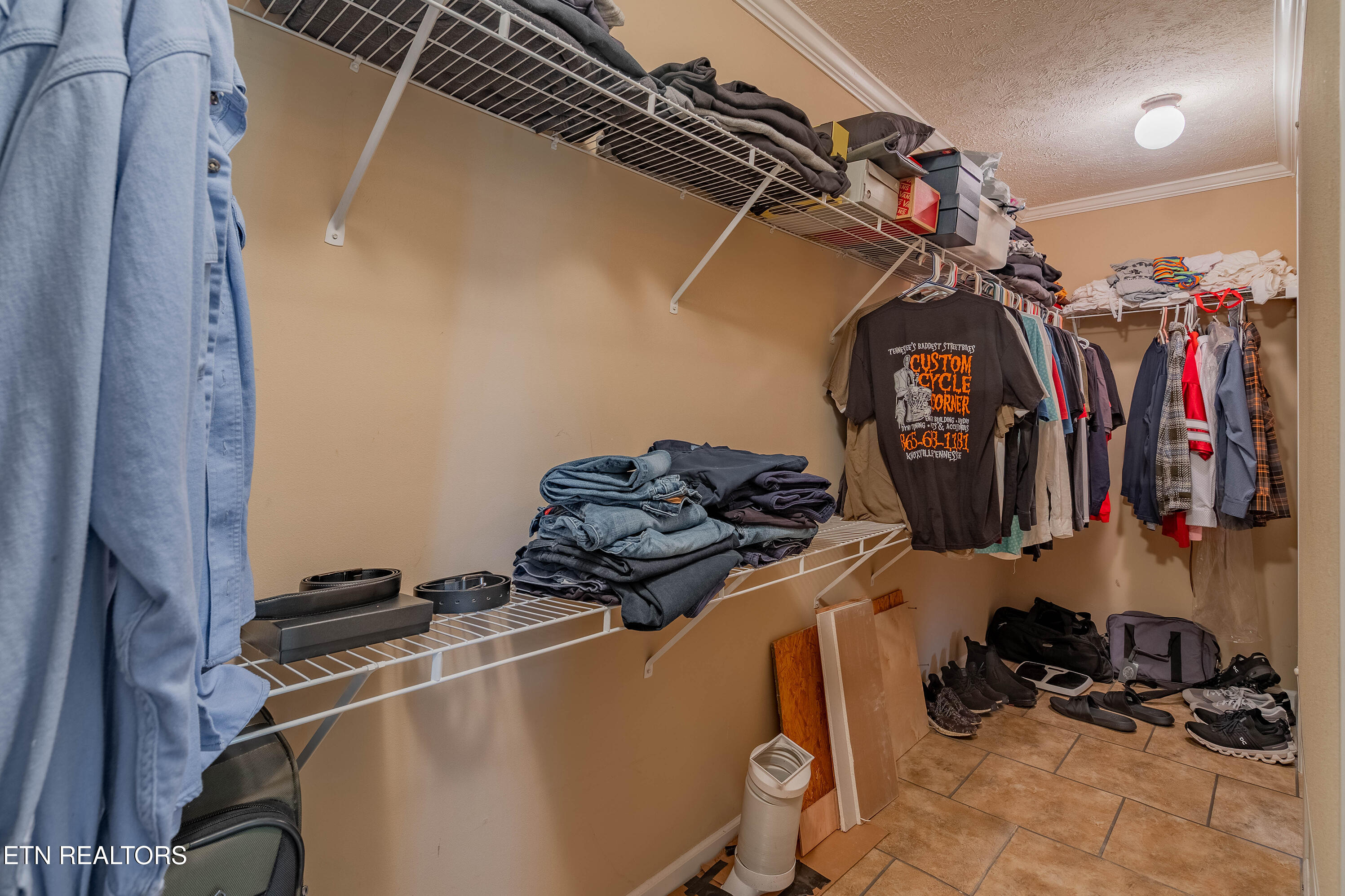 338 Old Clear Branch Lane Rocky Top TN 37769
