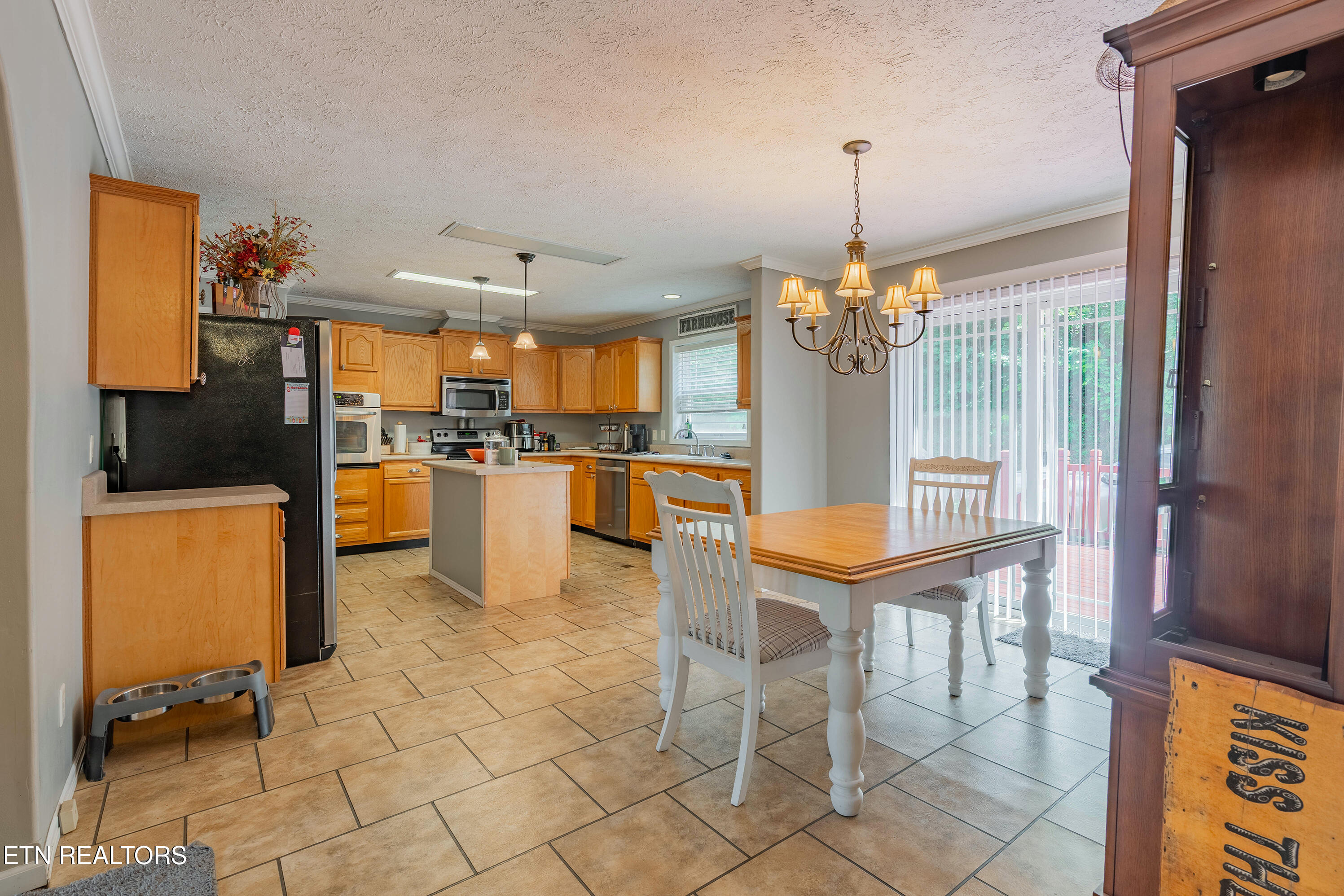338 Old Clear Branch Lane Rocky Top TN 37769