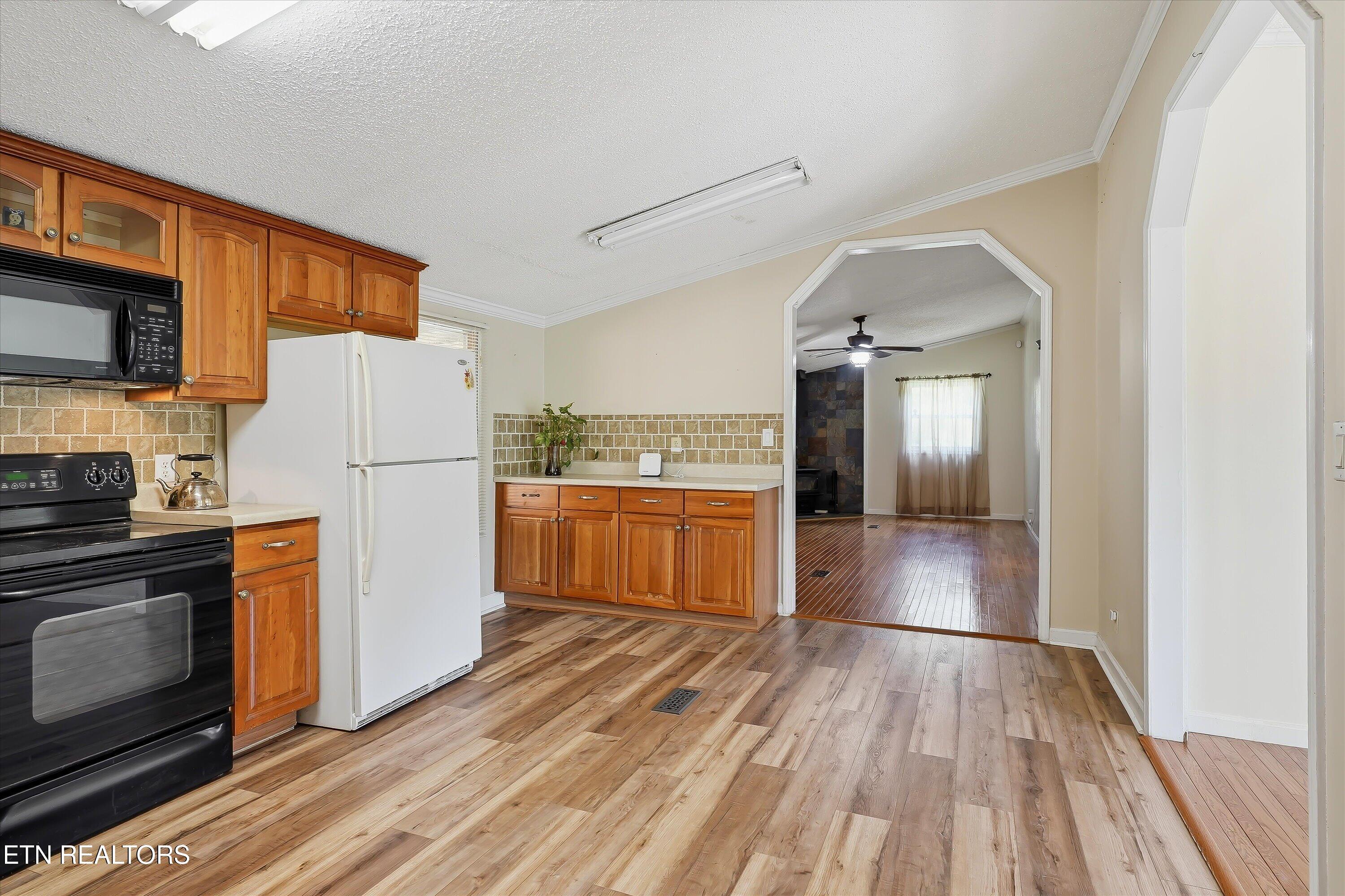 98 Cal Dobson Trail Greeneville TN 37743