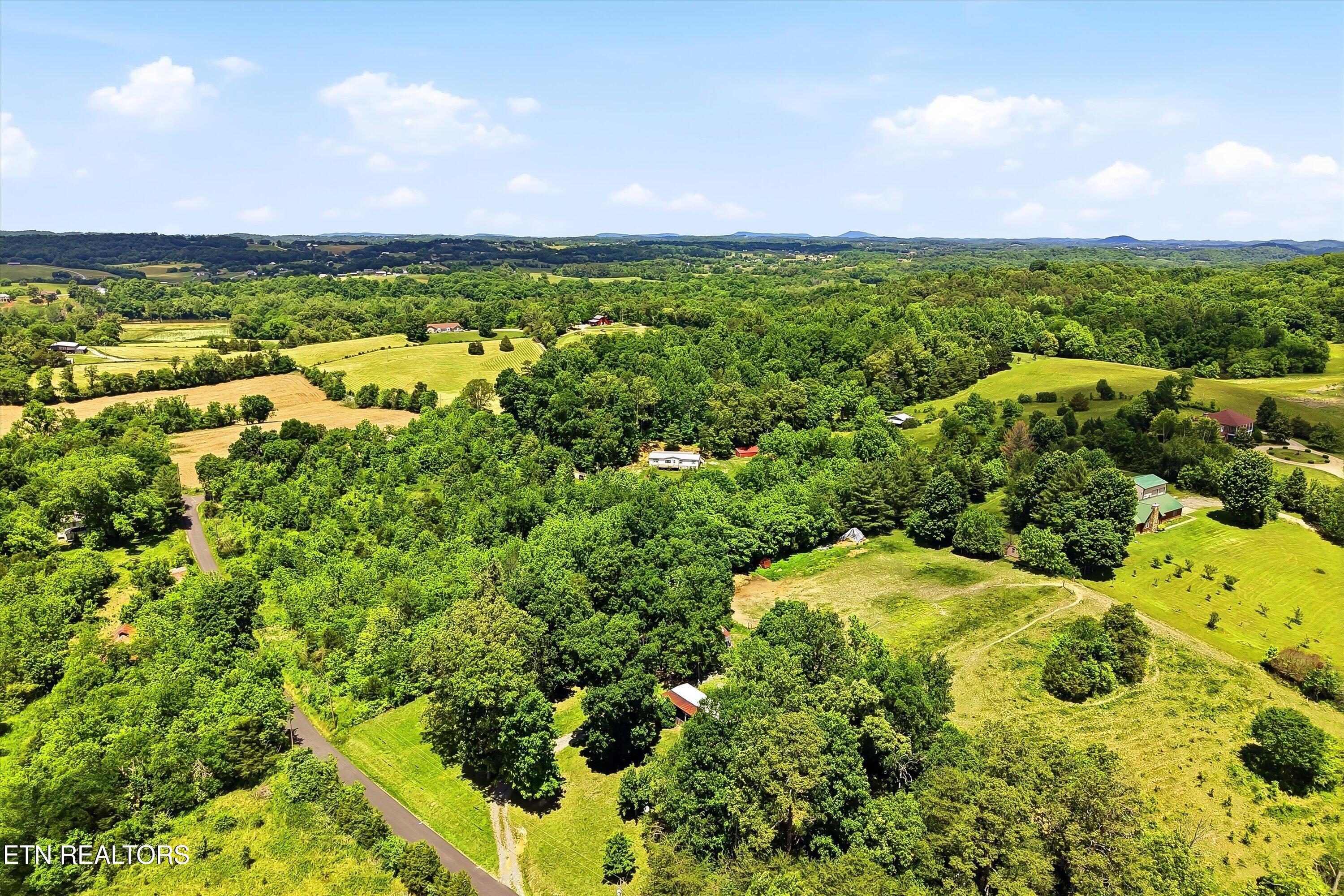 98 Cal Dobson Trail Greeneville TN 37743