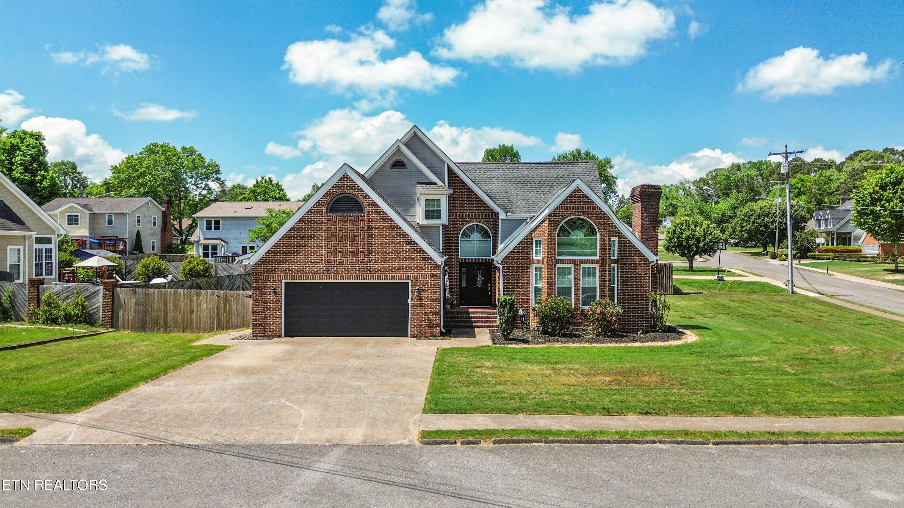 215 NW Hunters Run Circle Cleveland TN 37312