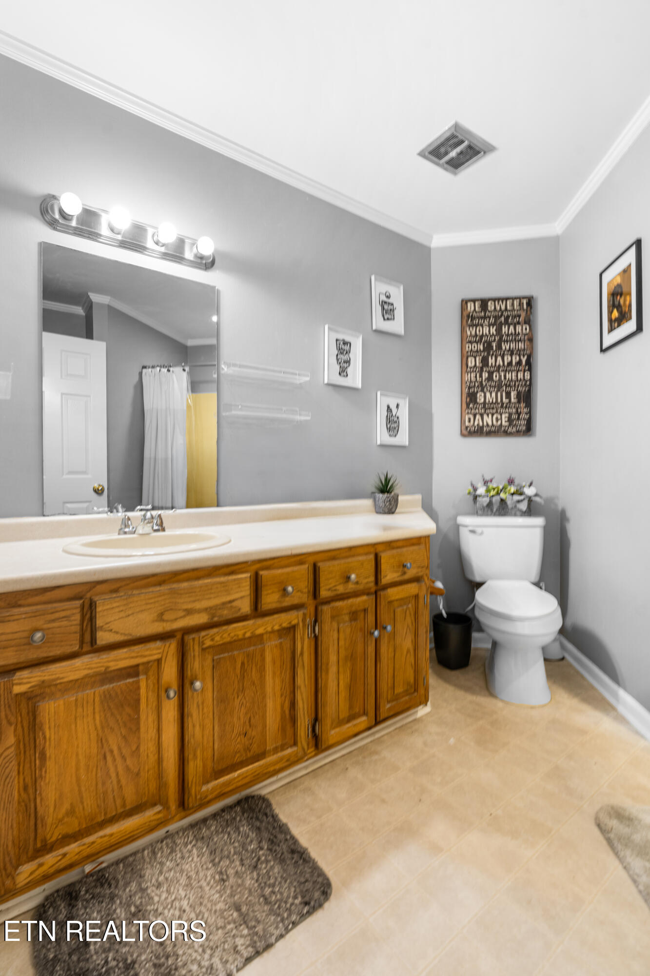 215 NW Hunters Run Circle Cleveland TN 37312