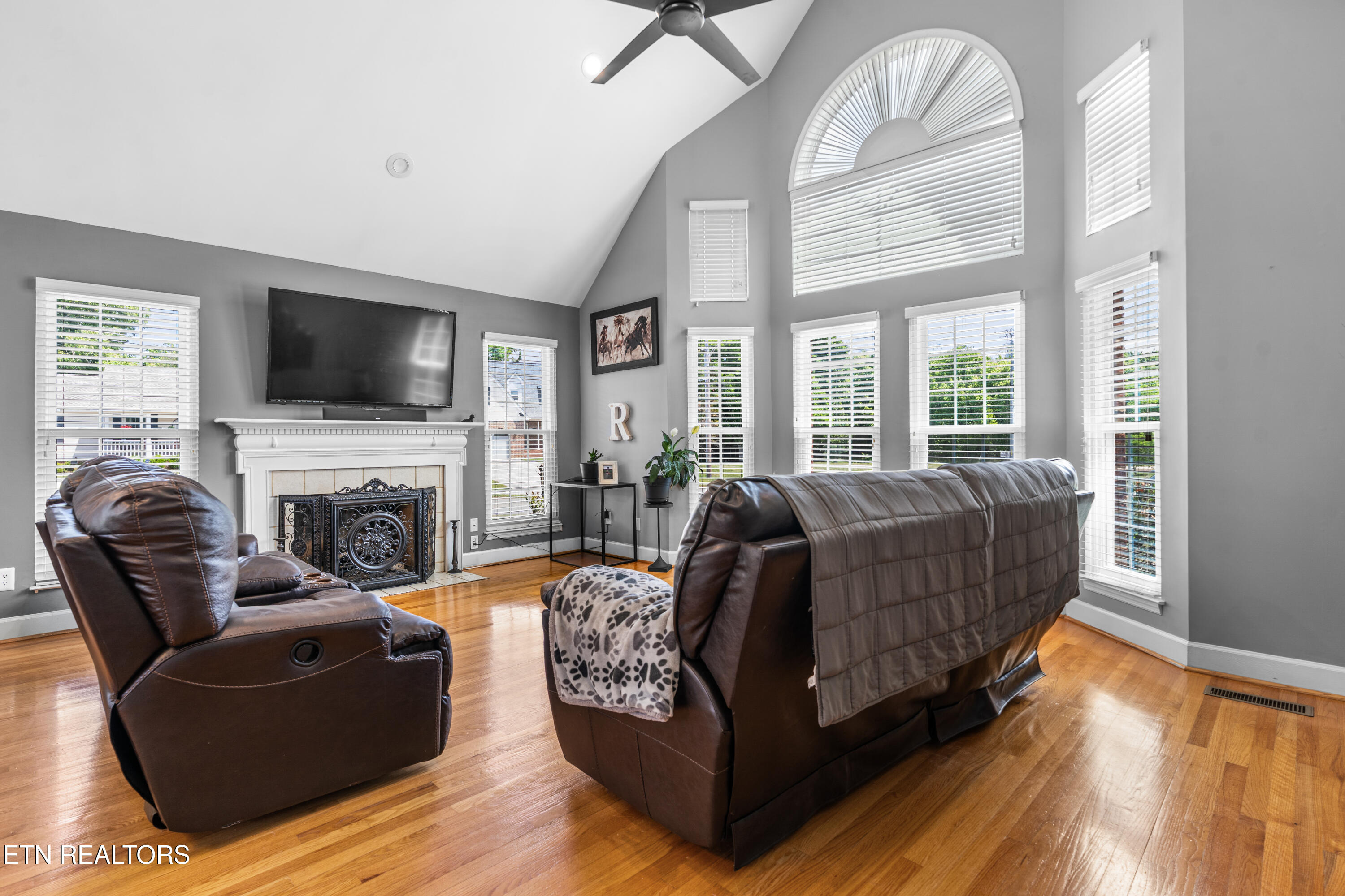 215 NW Hunters Run Circle Cleveland TN 37312