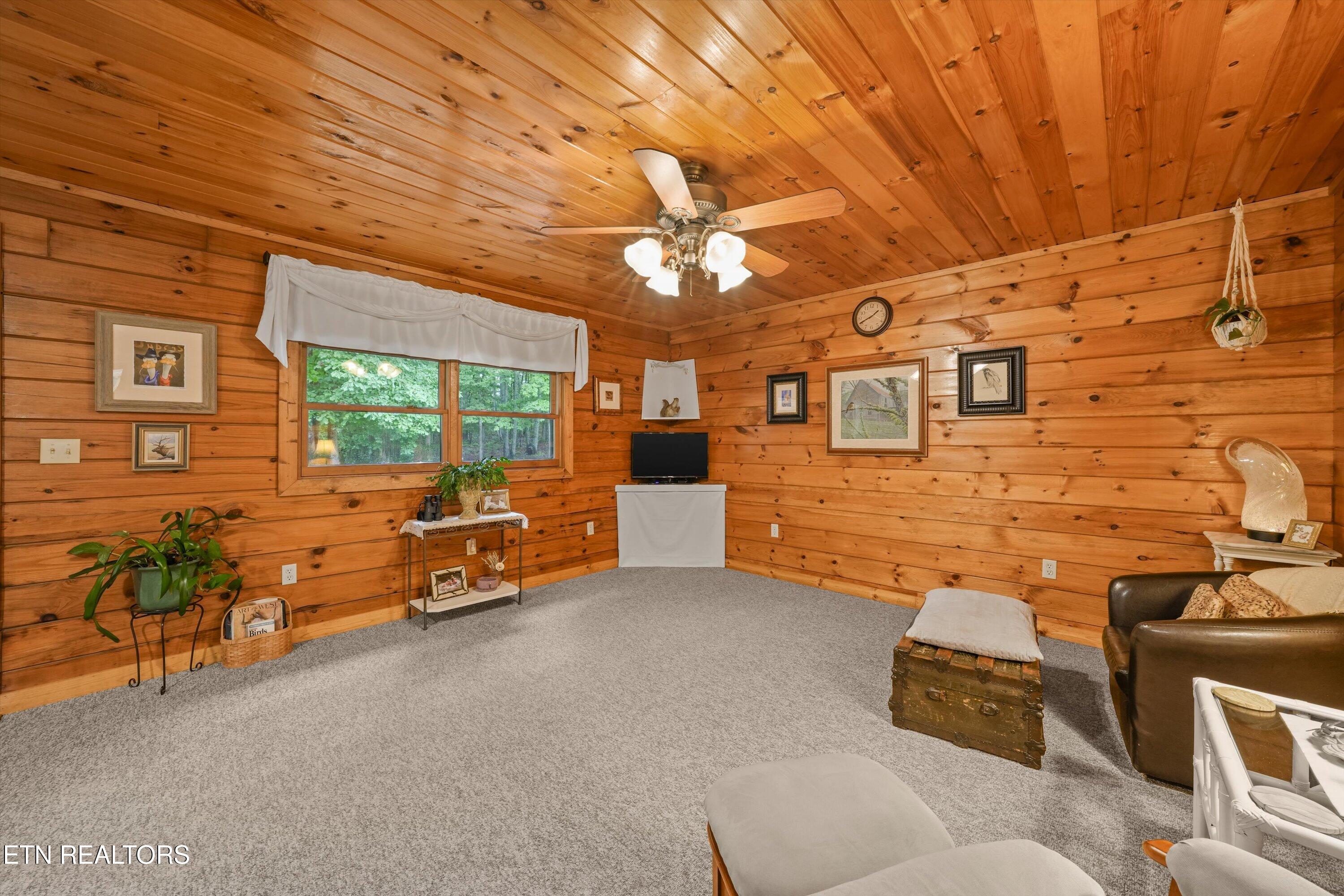 7043 Dogwood Road Grandview TN 37337