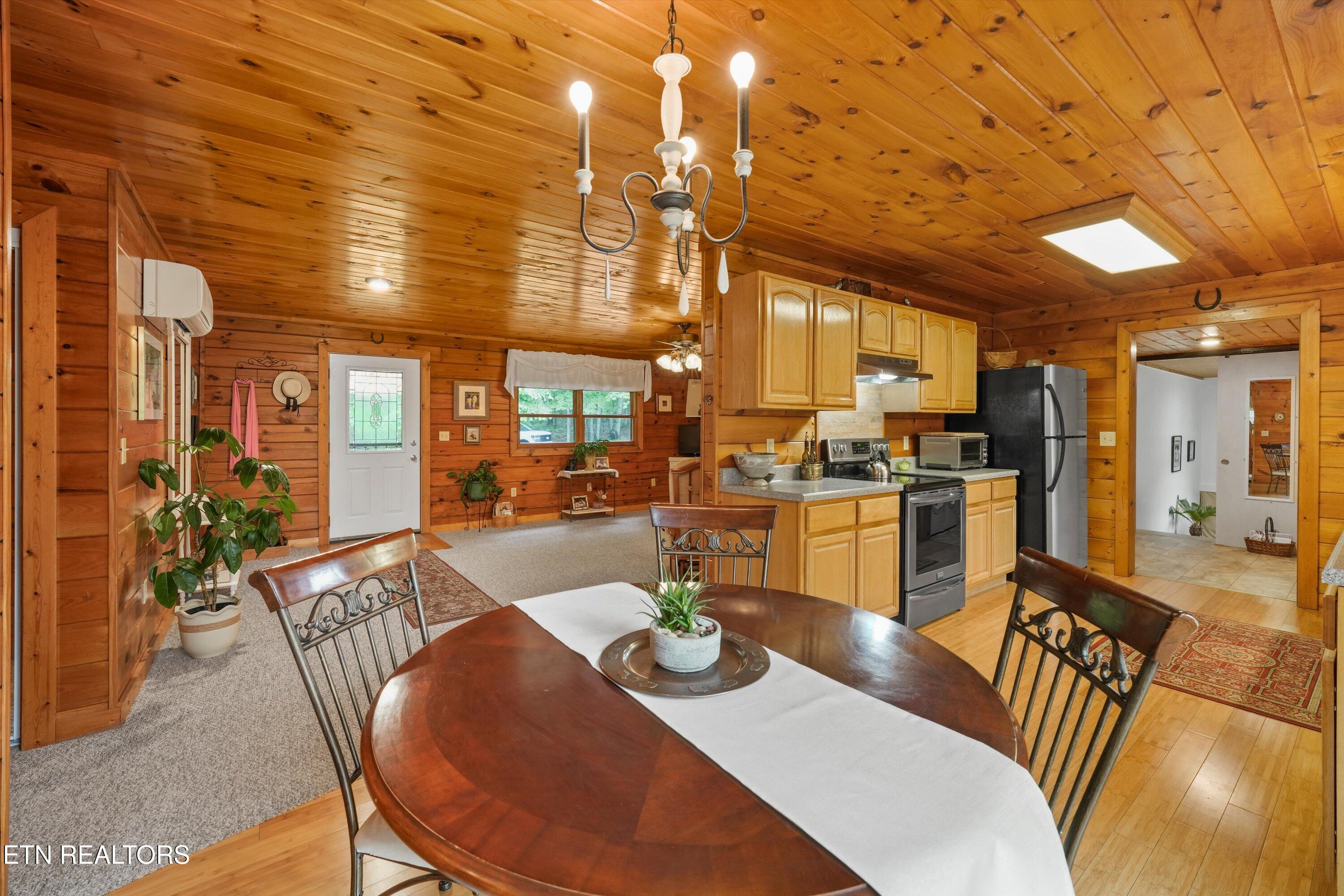 7043 Dogwood Road Grandview TN 37337