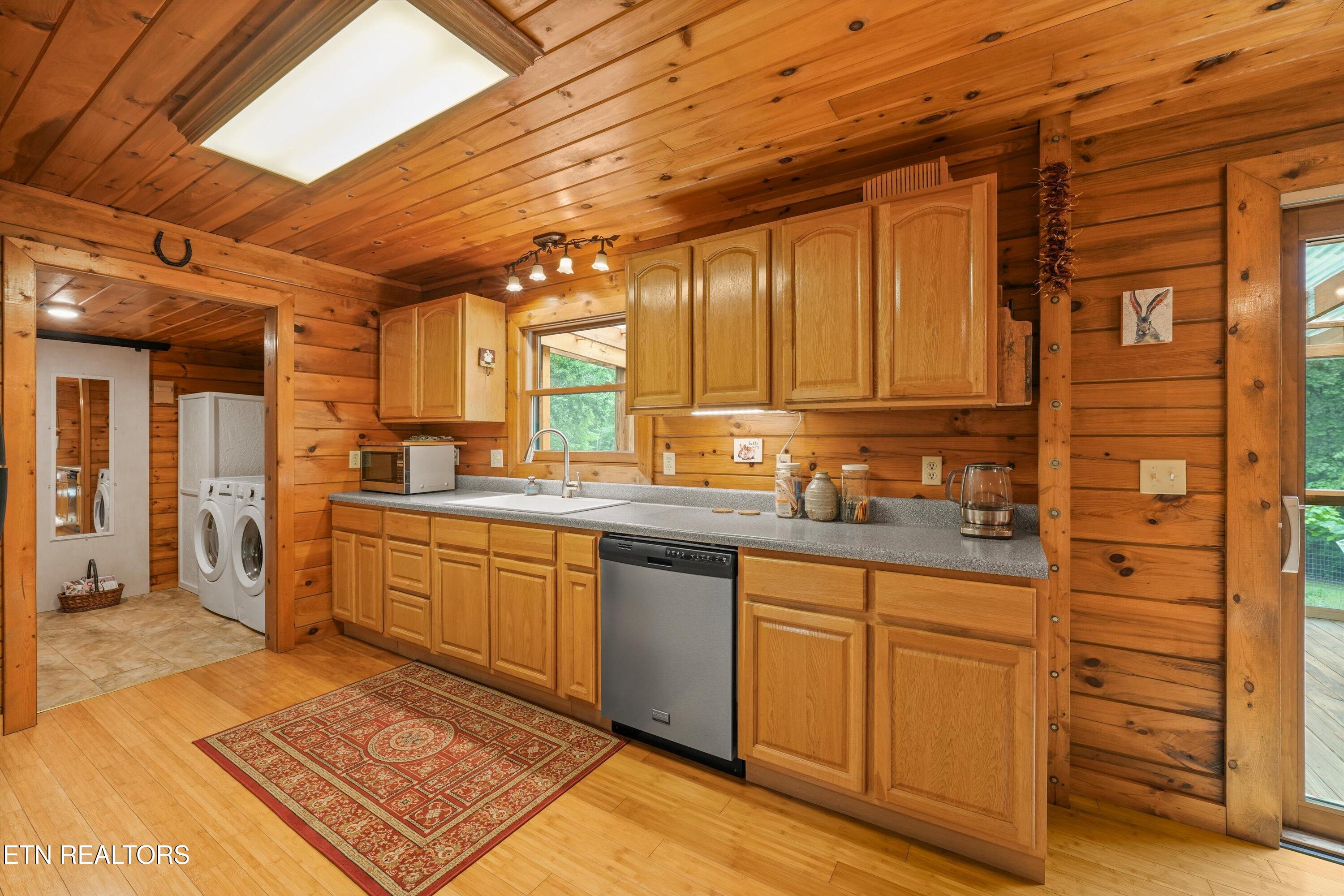 7043 Dogwood Road Grandview TN 37337