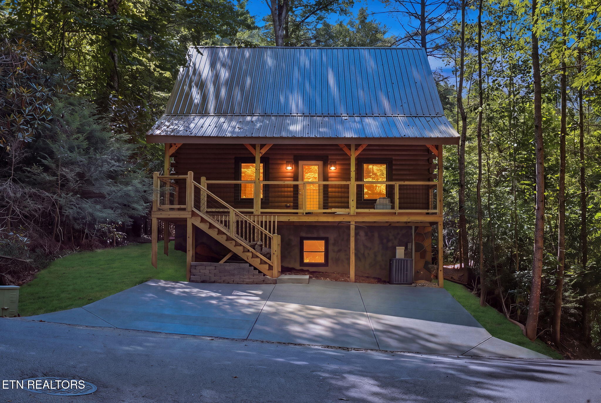 1607 Mountain Shadow Way Gatlinburg TN 37738