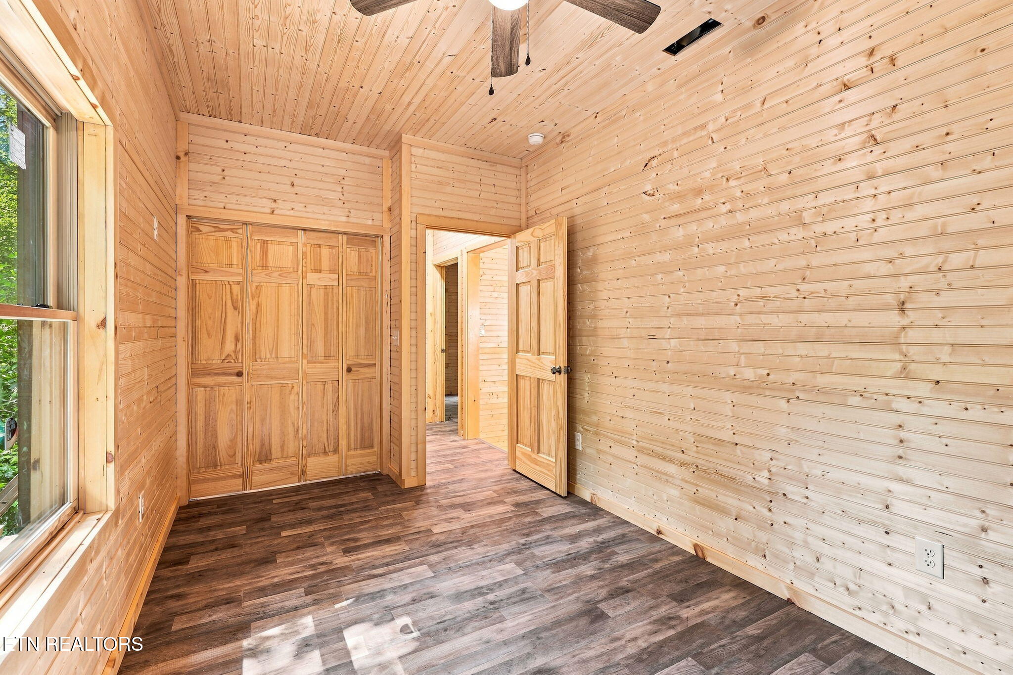 1607 Mountain Shadow Way Gatlinburg TN 37738