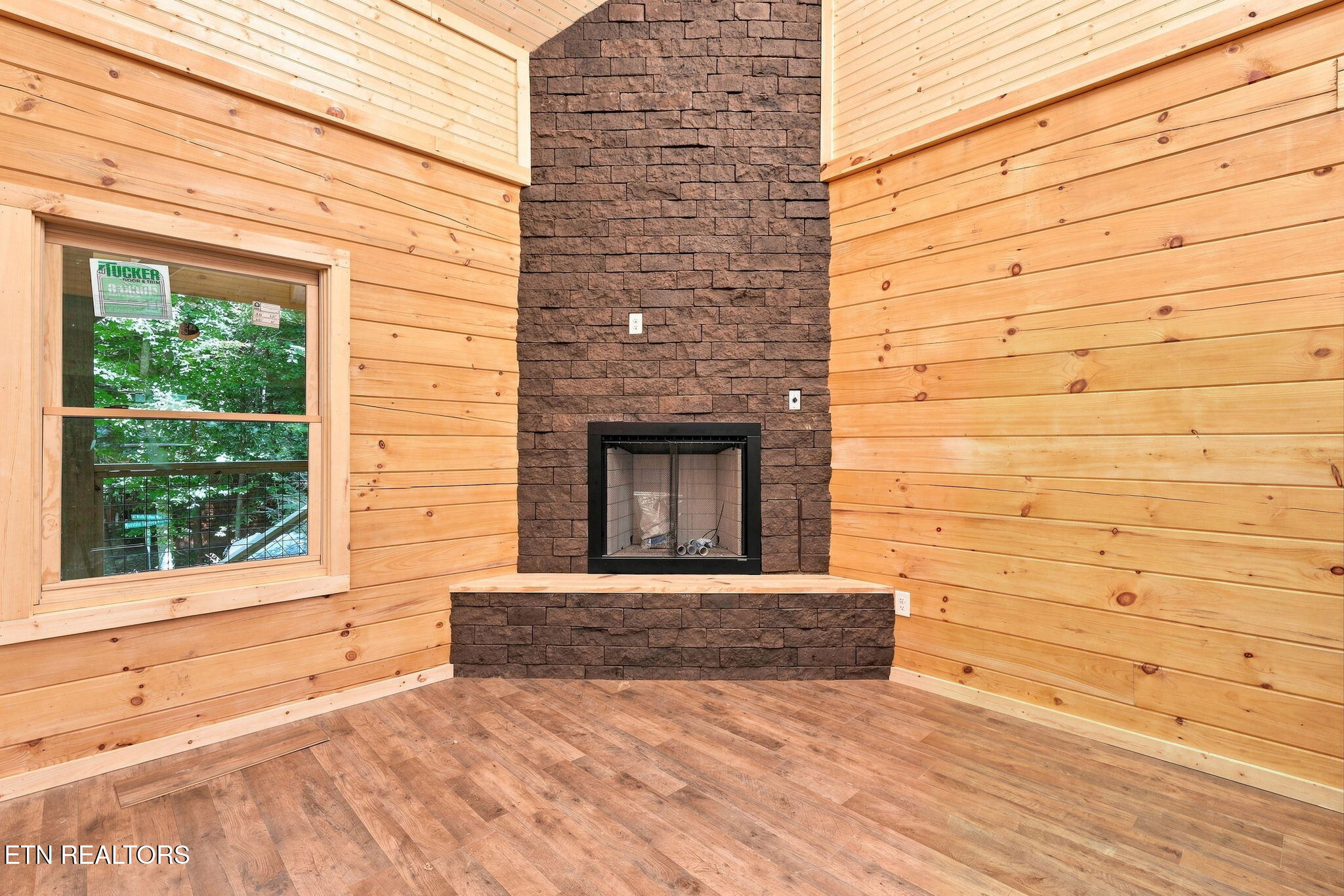 1607 Mountain Shadow Way Gatlinburg TN 37738