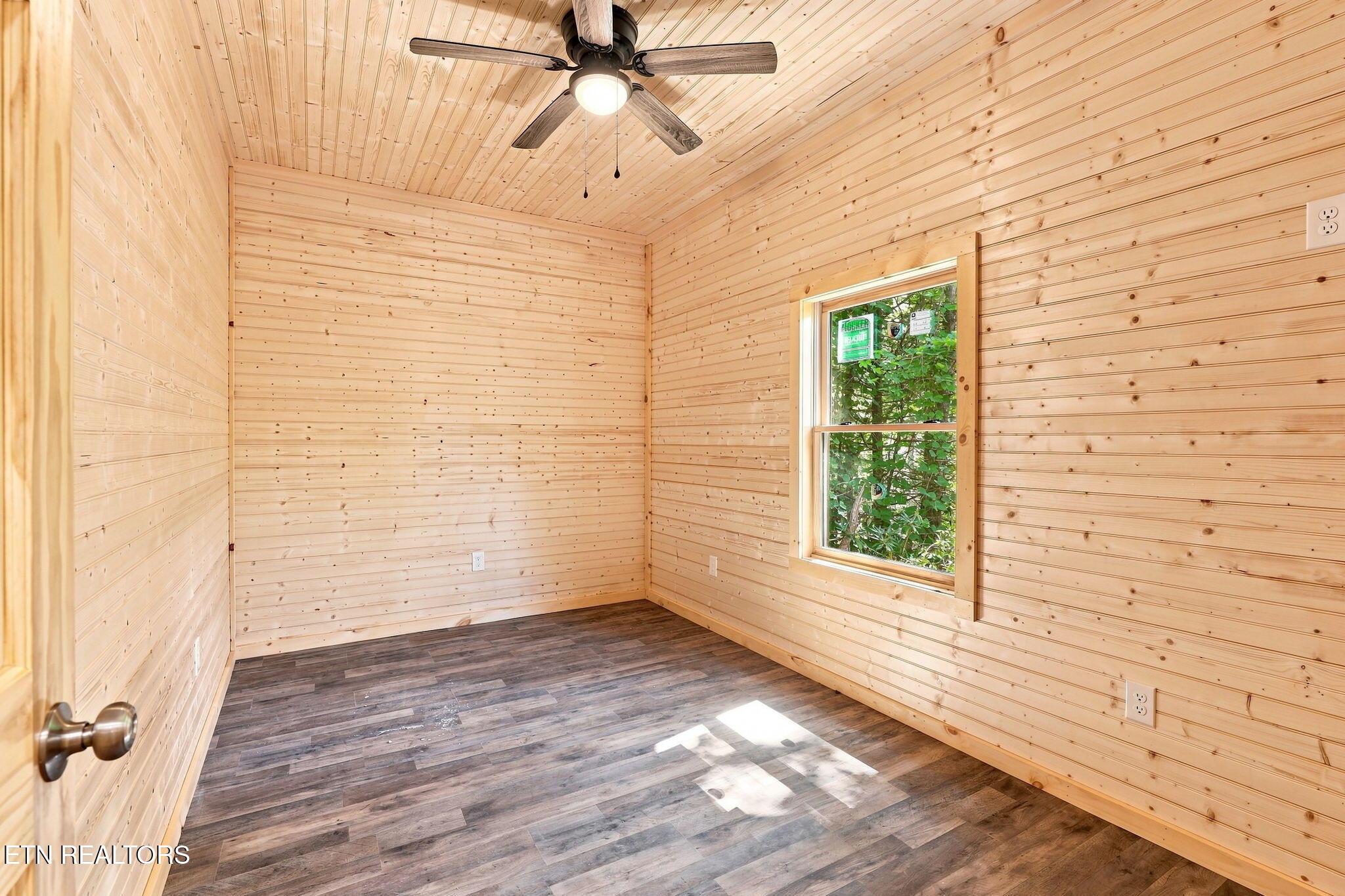 1607 Mountain Shadow Way Gatlinburg TN 37738
