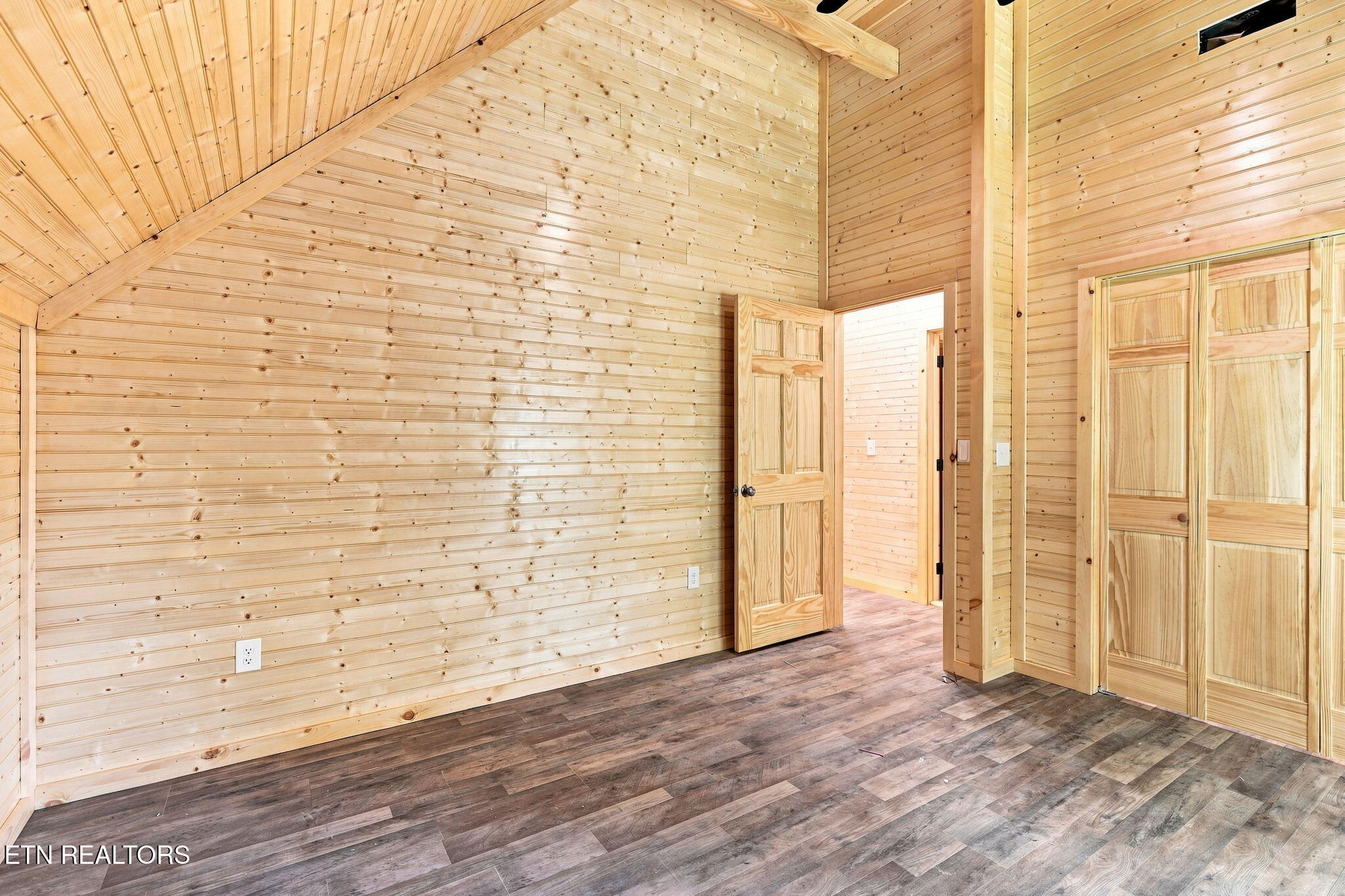 1607 Mountain Shadow Way Gatlinburg TN 37738