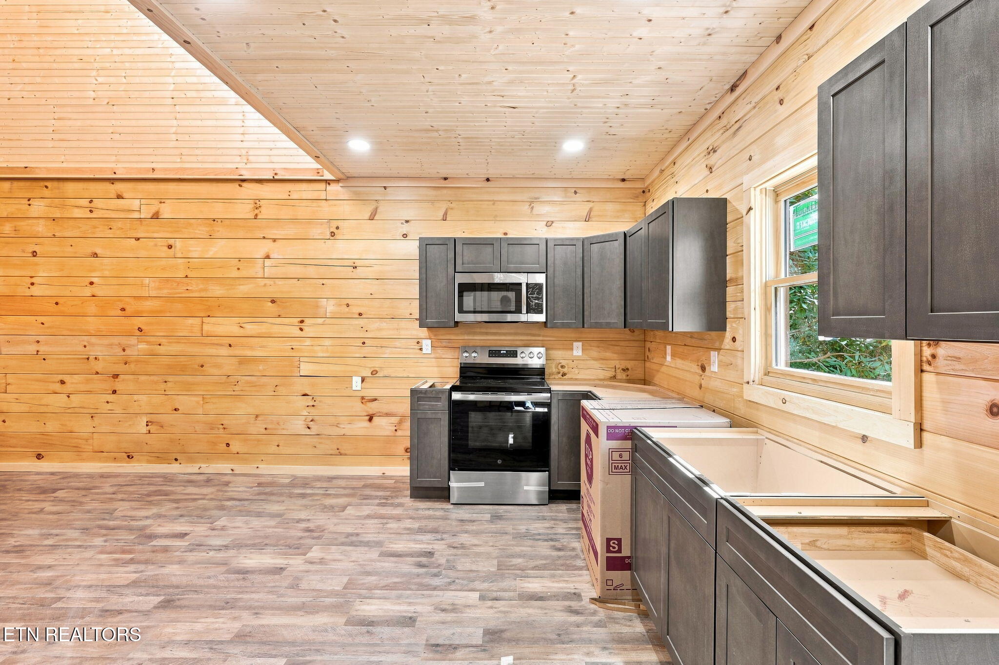 1607 Mountain Shadow Way Gatlinburg TN 37738