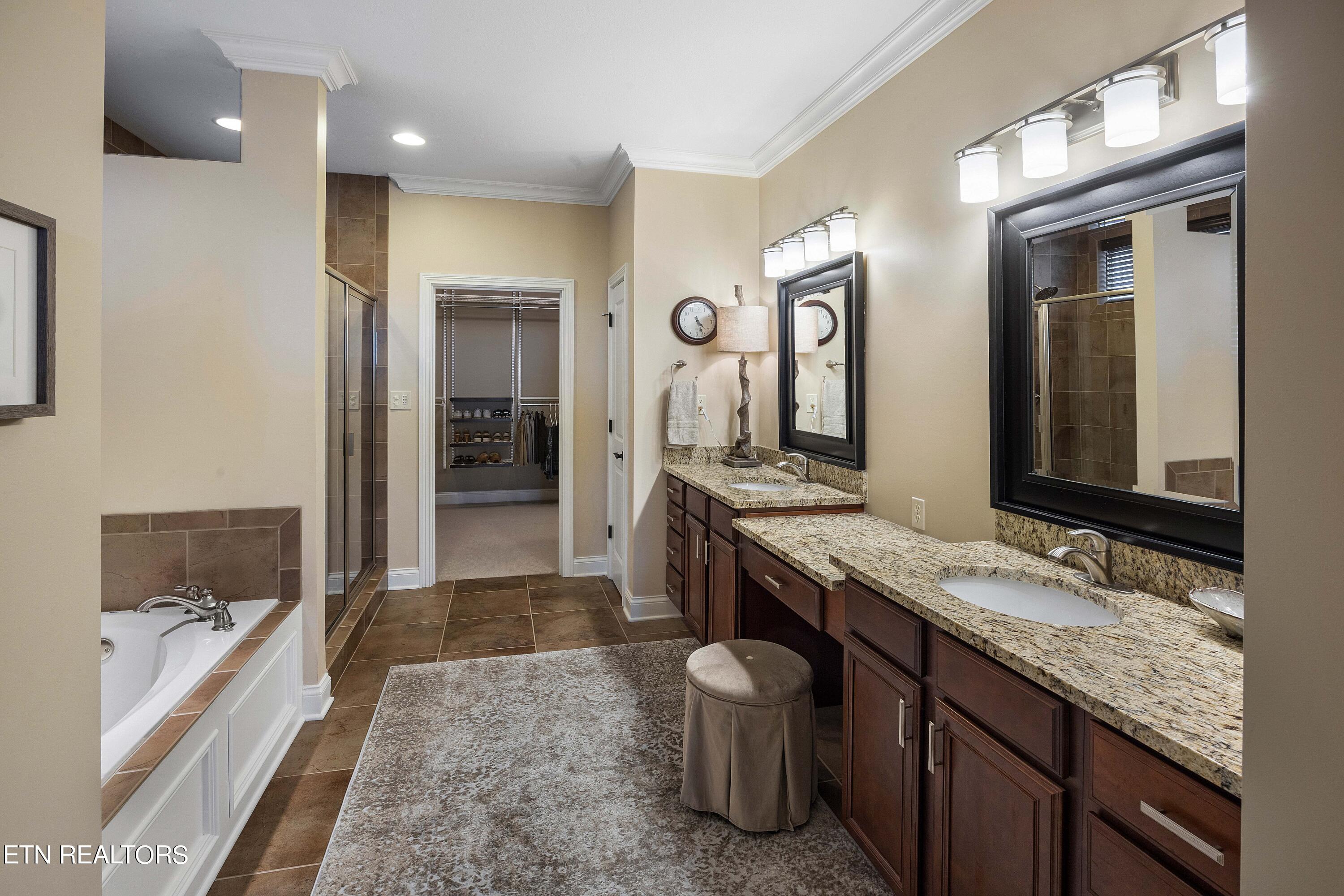 1209 Bishops View Lane Knoxville TN 37932