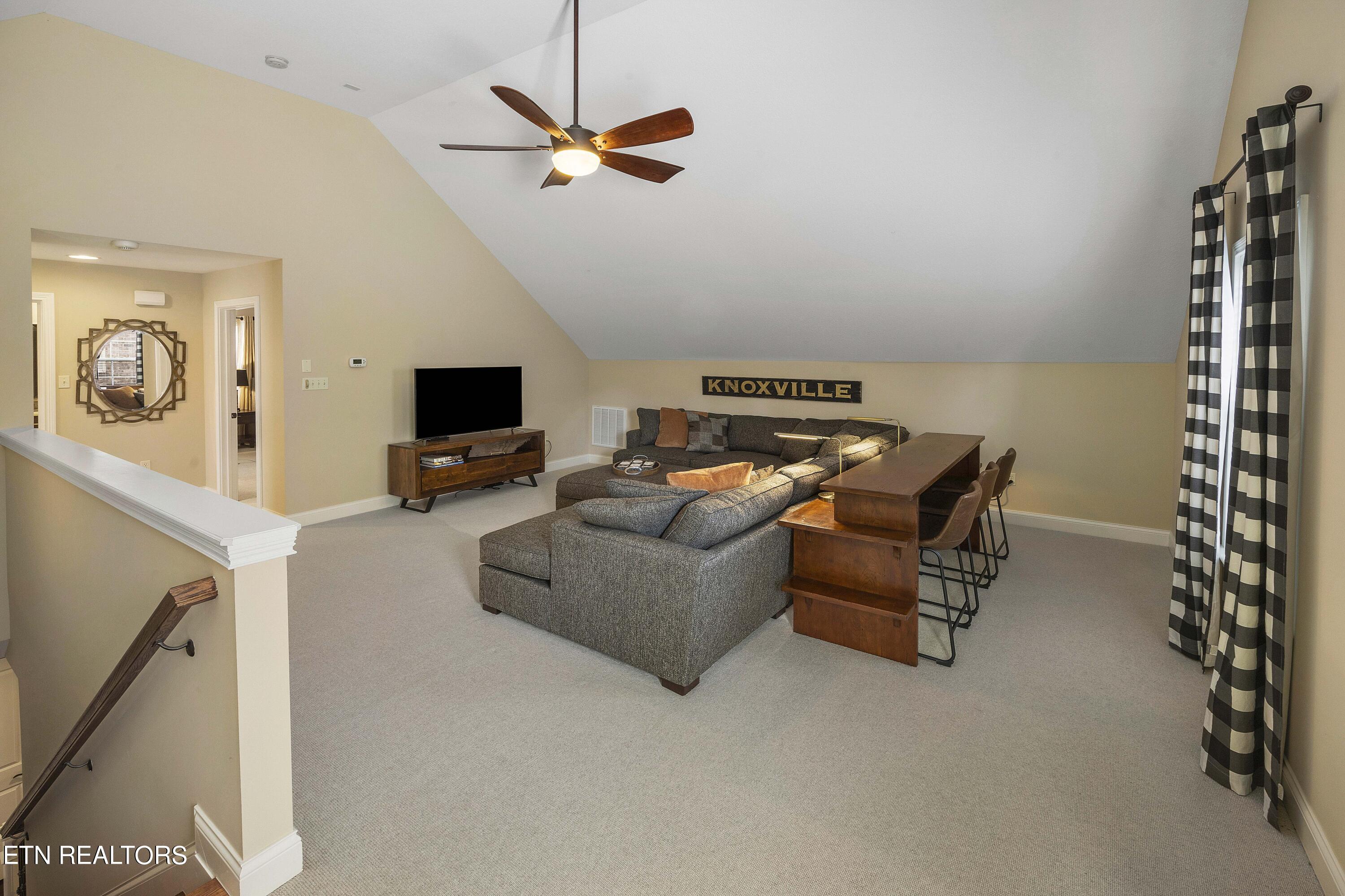 1209 Bishops View Lane Knoxville TN 37932
