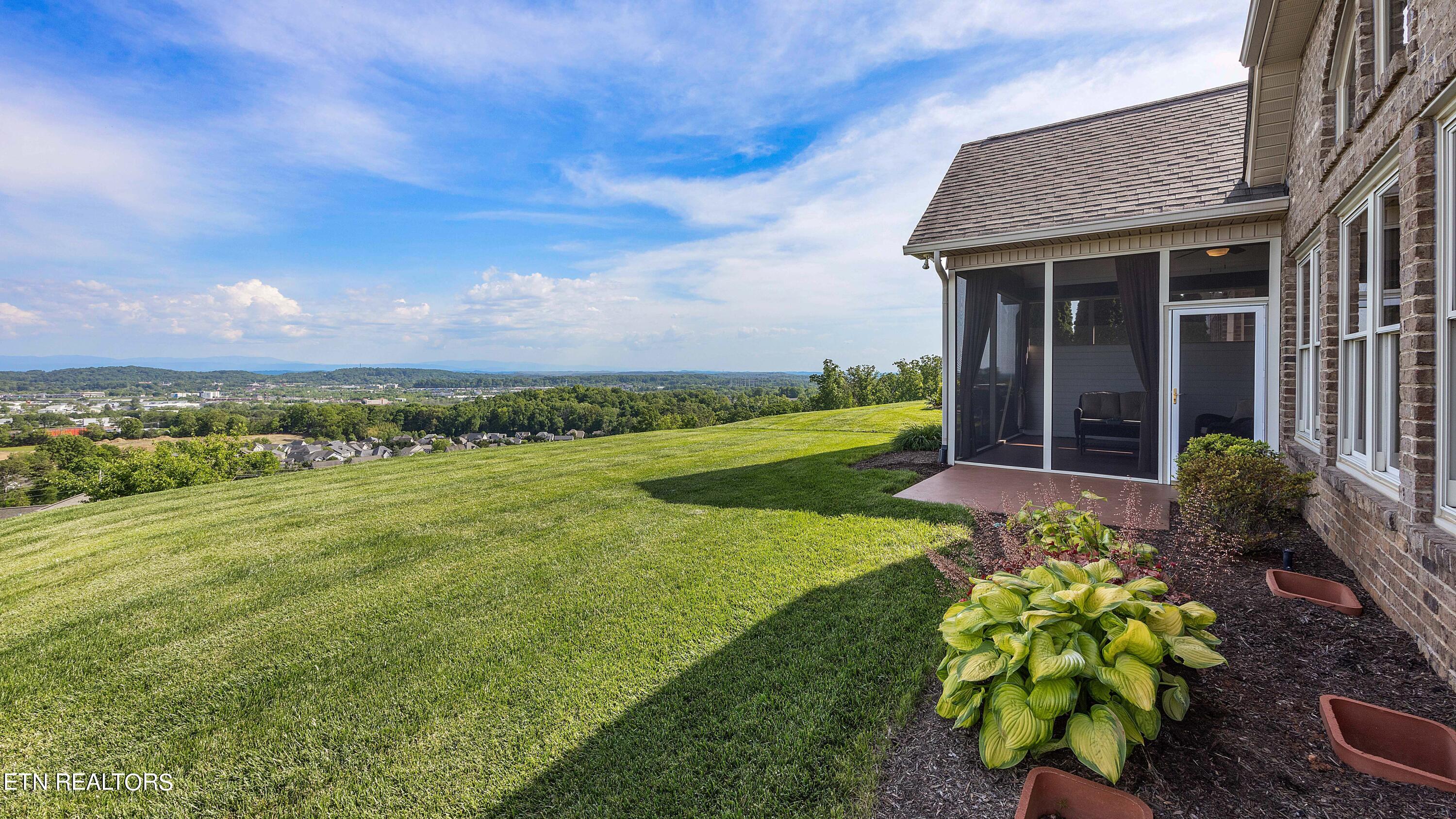 1209 Bishops View Lane Knoxville TN 37932