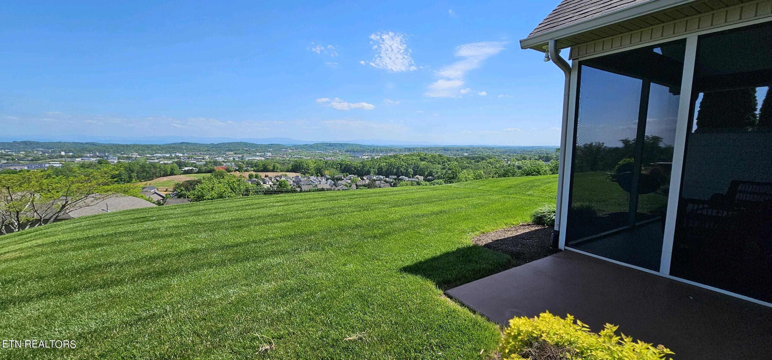 1209 Bishops View Lane Knoxville TN 37932