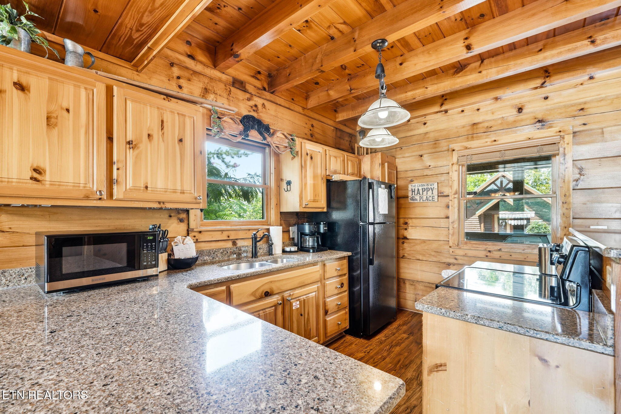 534 Chickasaw Gap Way Pigeon Forge TN 37863