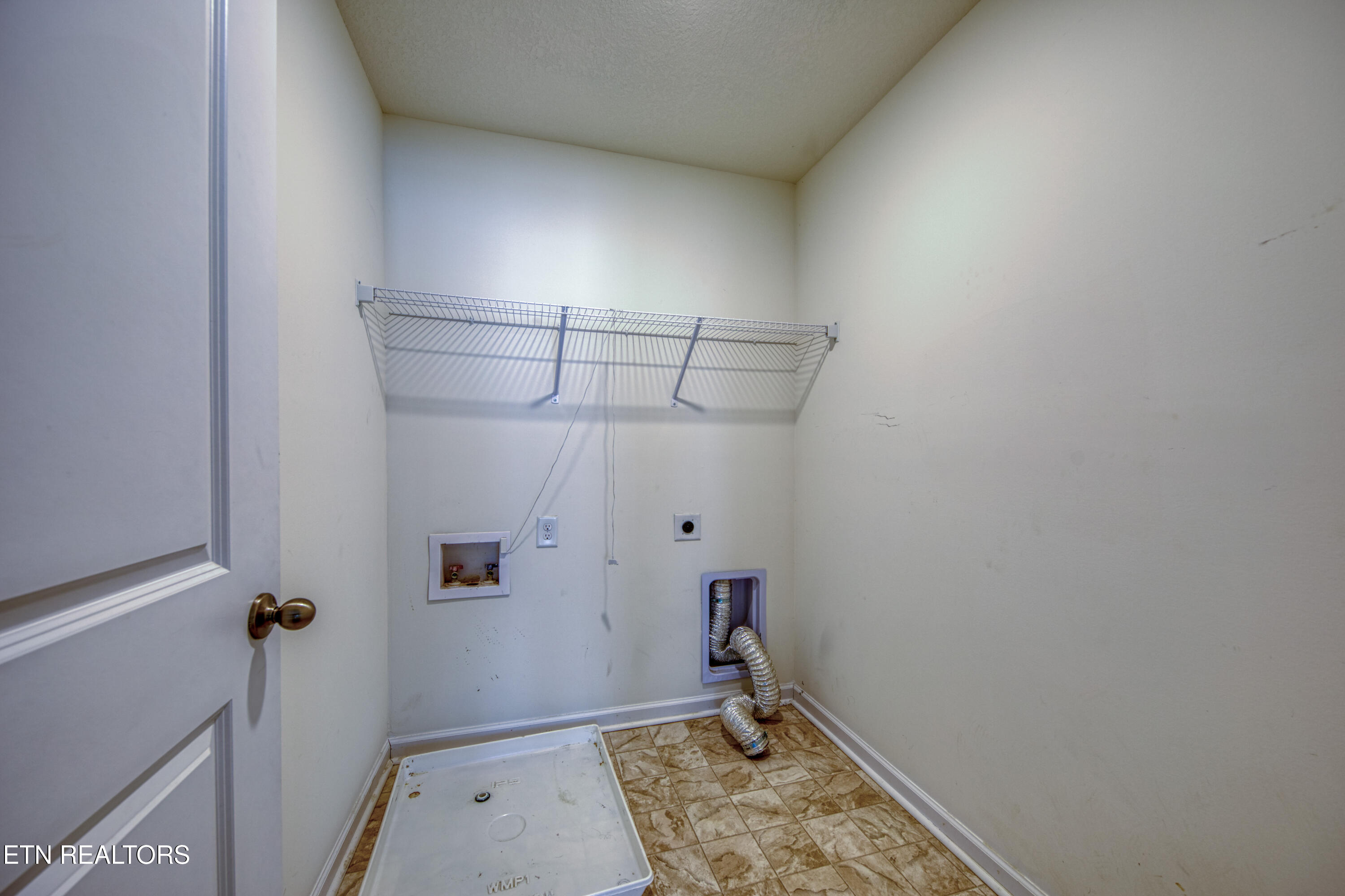 9313 Avian Forest Lane Heiskell TN 37754