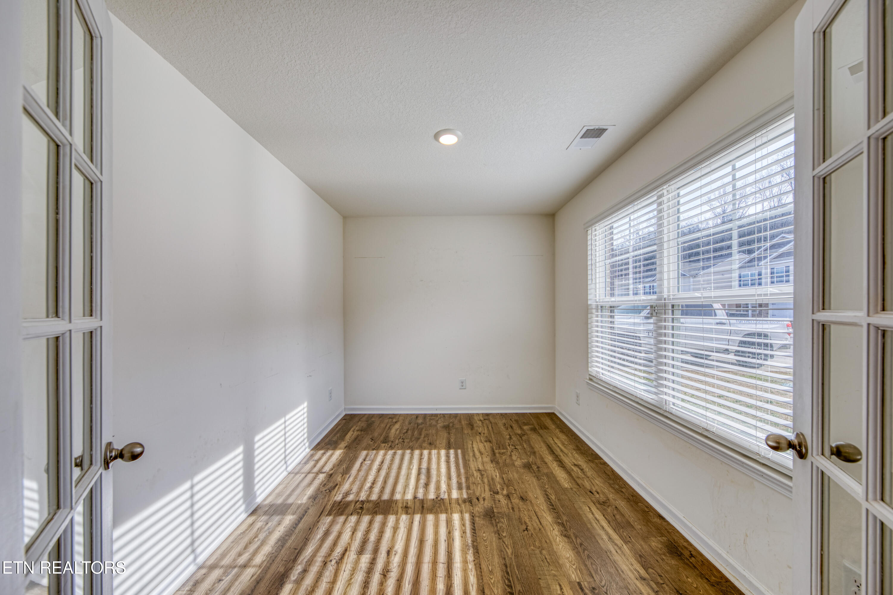 9313 Avian Forest Lane Heiskell TN 37754