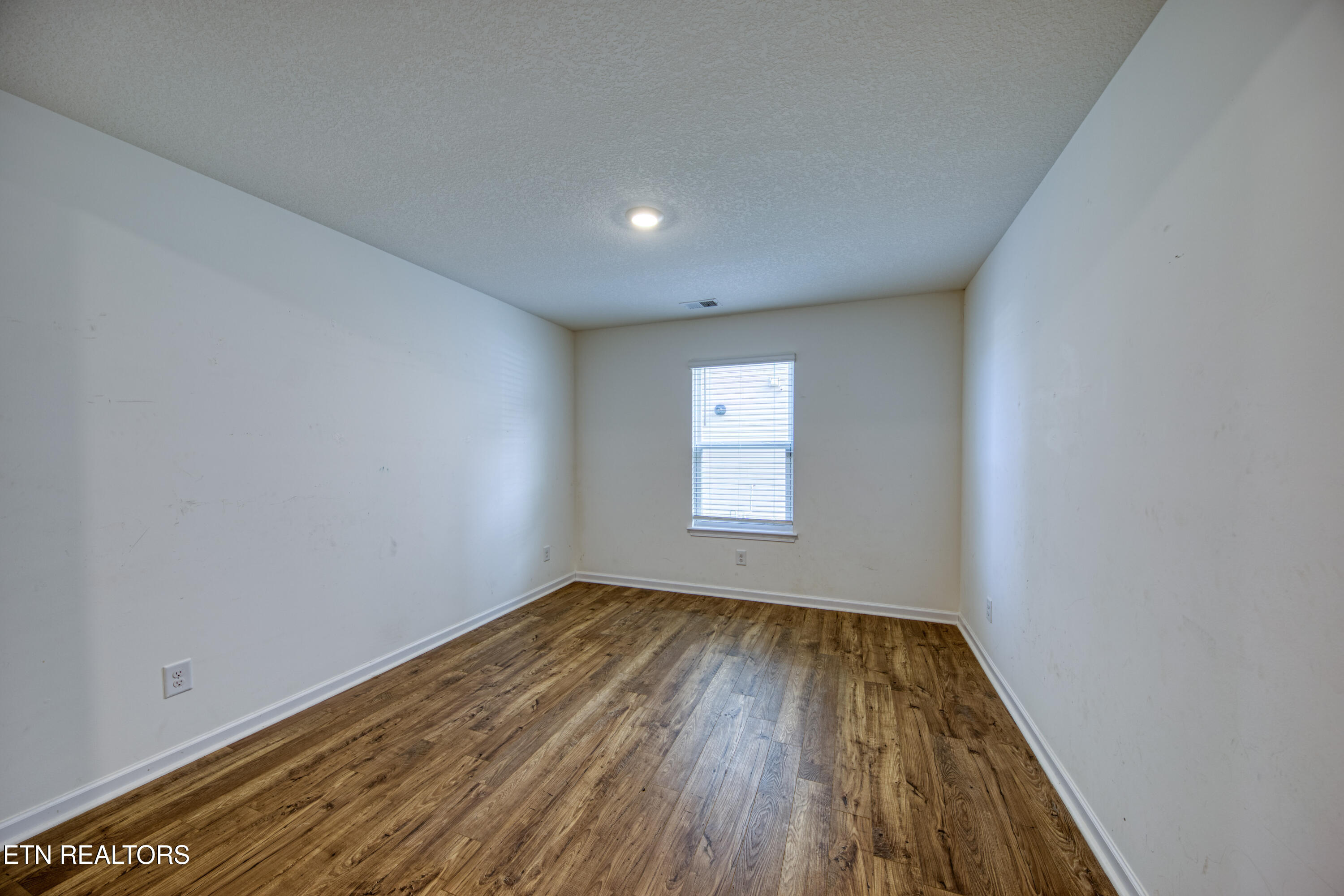 9313 Avian Forest Lane Heiskell TN 37754