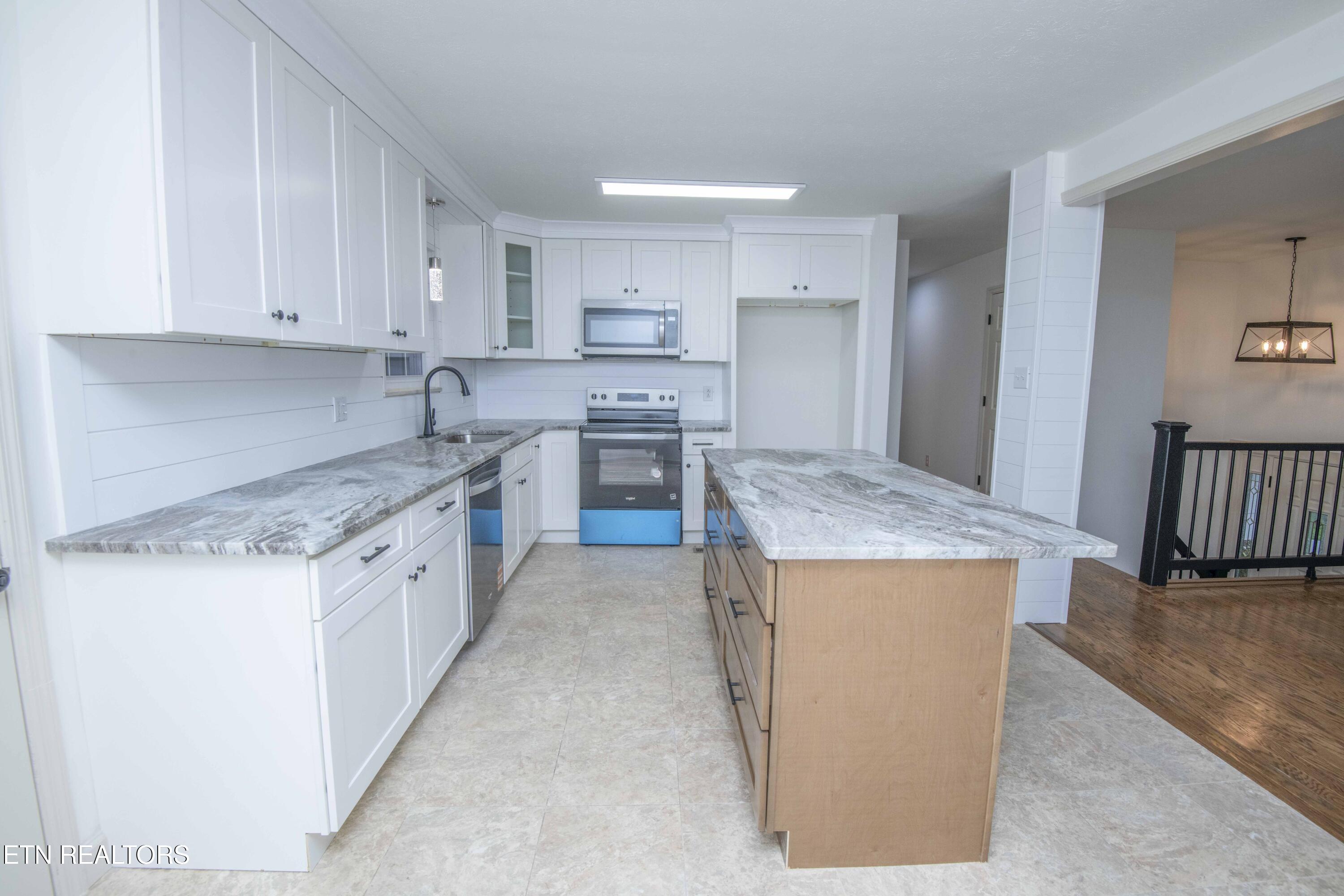 805 Denise Court Powell TN 37849