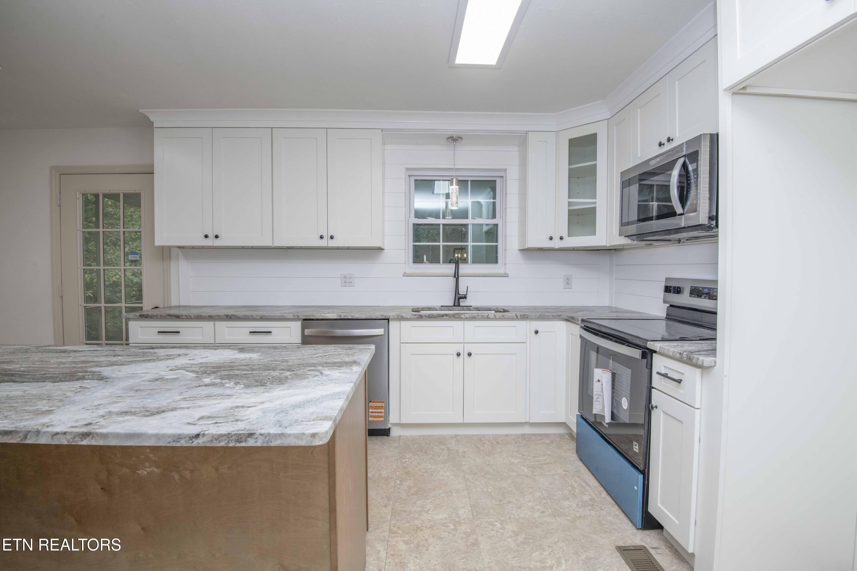 805 Denise Court Powell TN 37849
