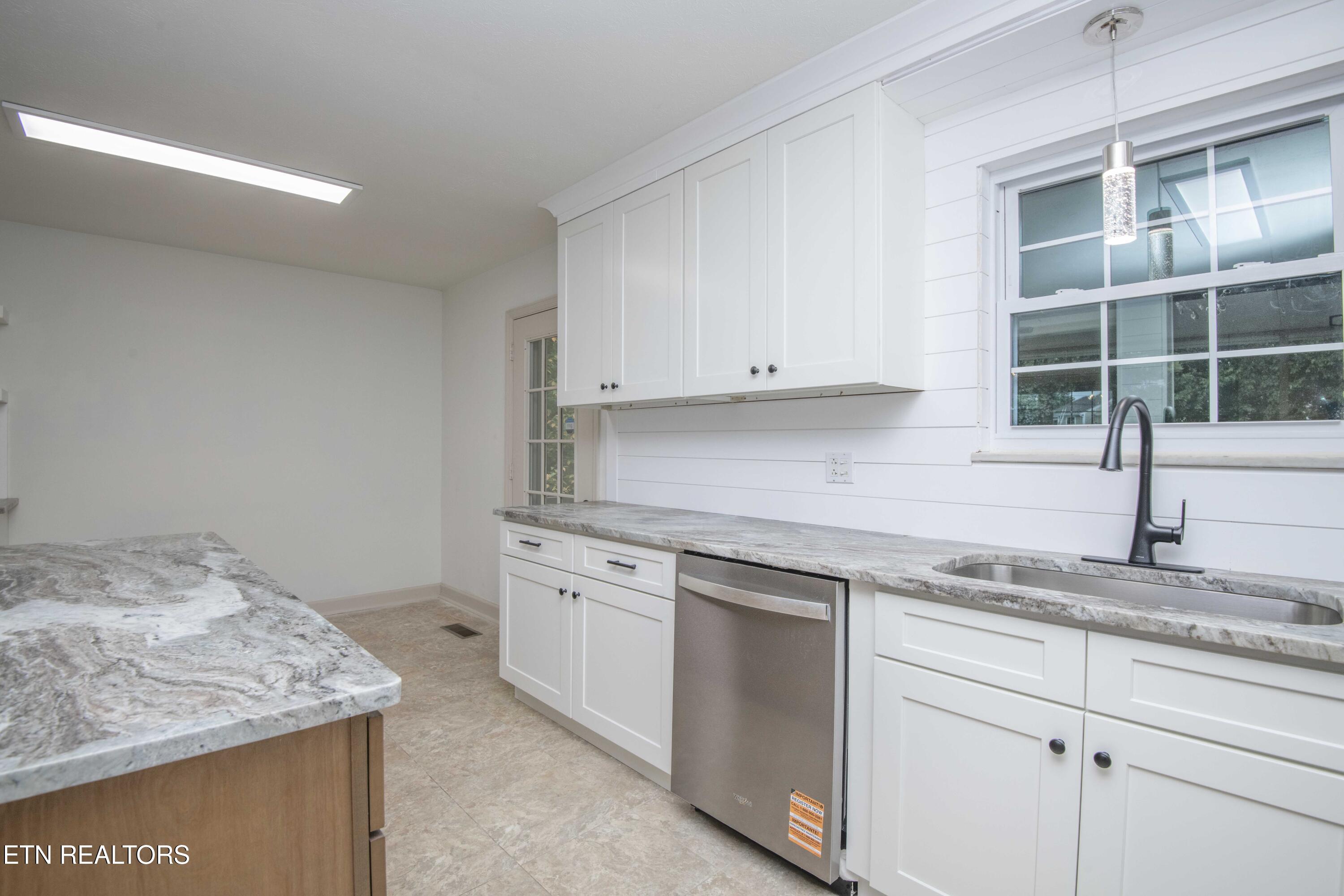 805 Denise Court Powell TN 37849