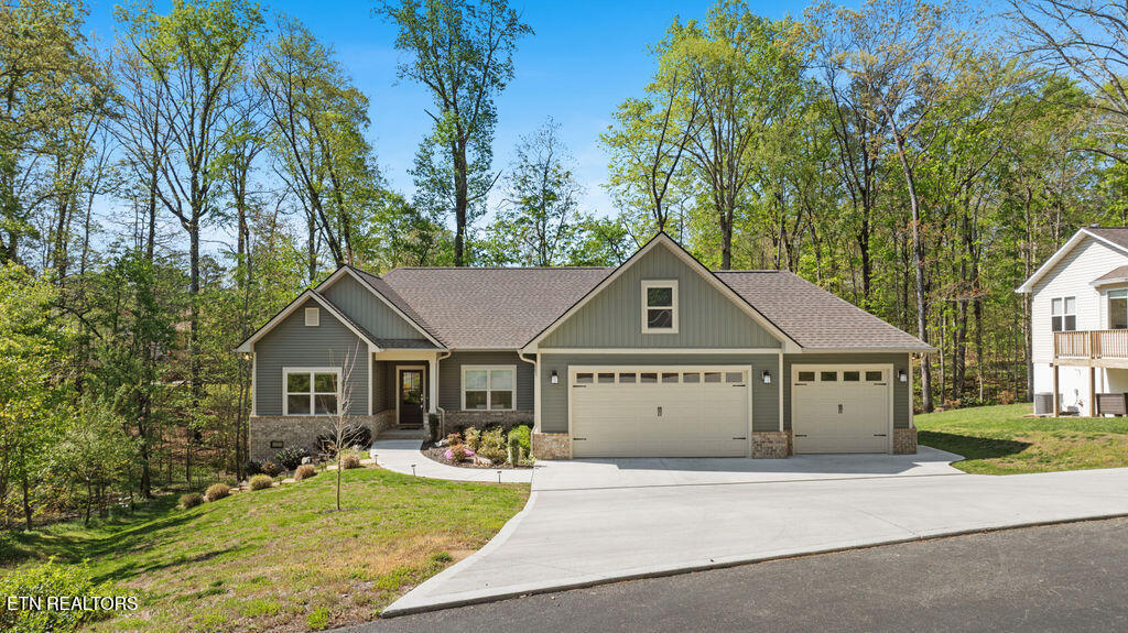 171 Oostanali Trace Loudon TN 37774