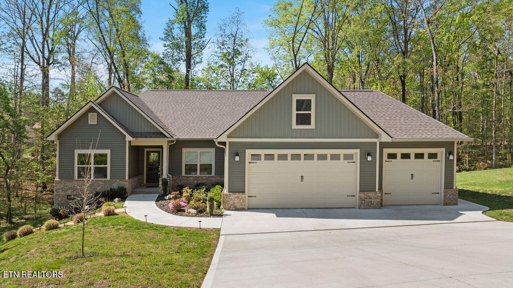 171 Oostanali Trace Loudon TN 37774