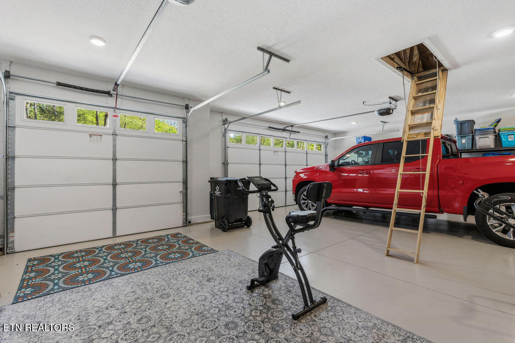 171 Oostanali Trace Loudon TN 37774