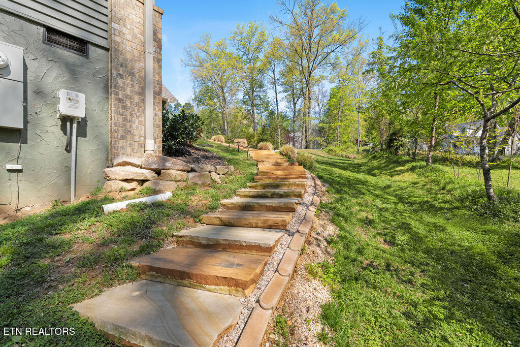 171 Oostanali Trace Loudon TN 37774