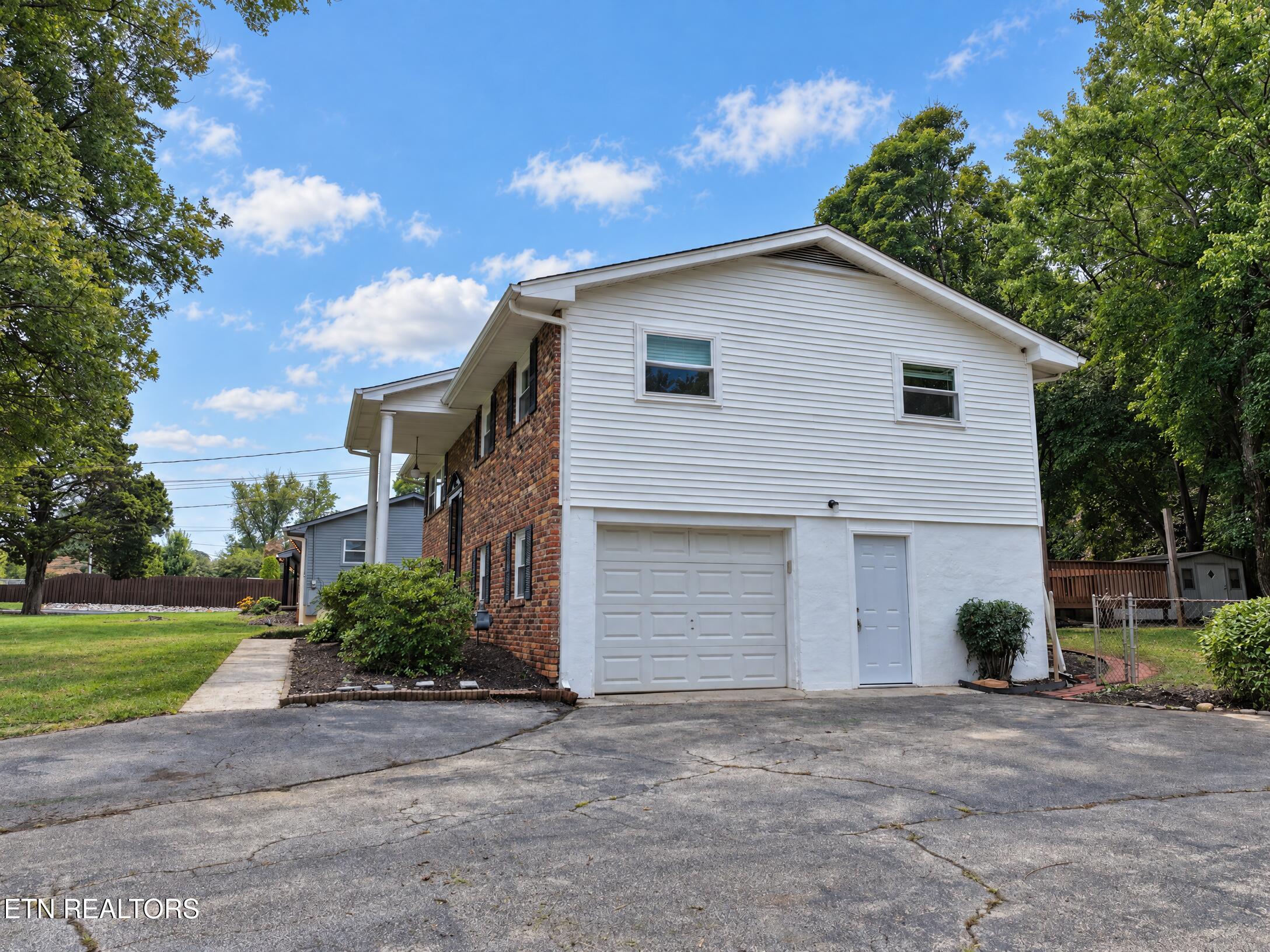 11100 Hughlan Drive Knoxville TN 37934