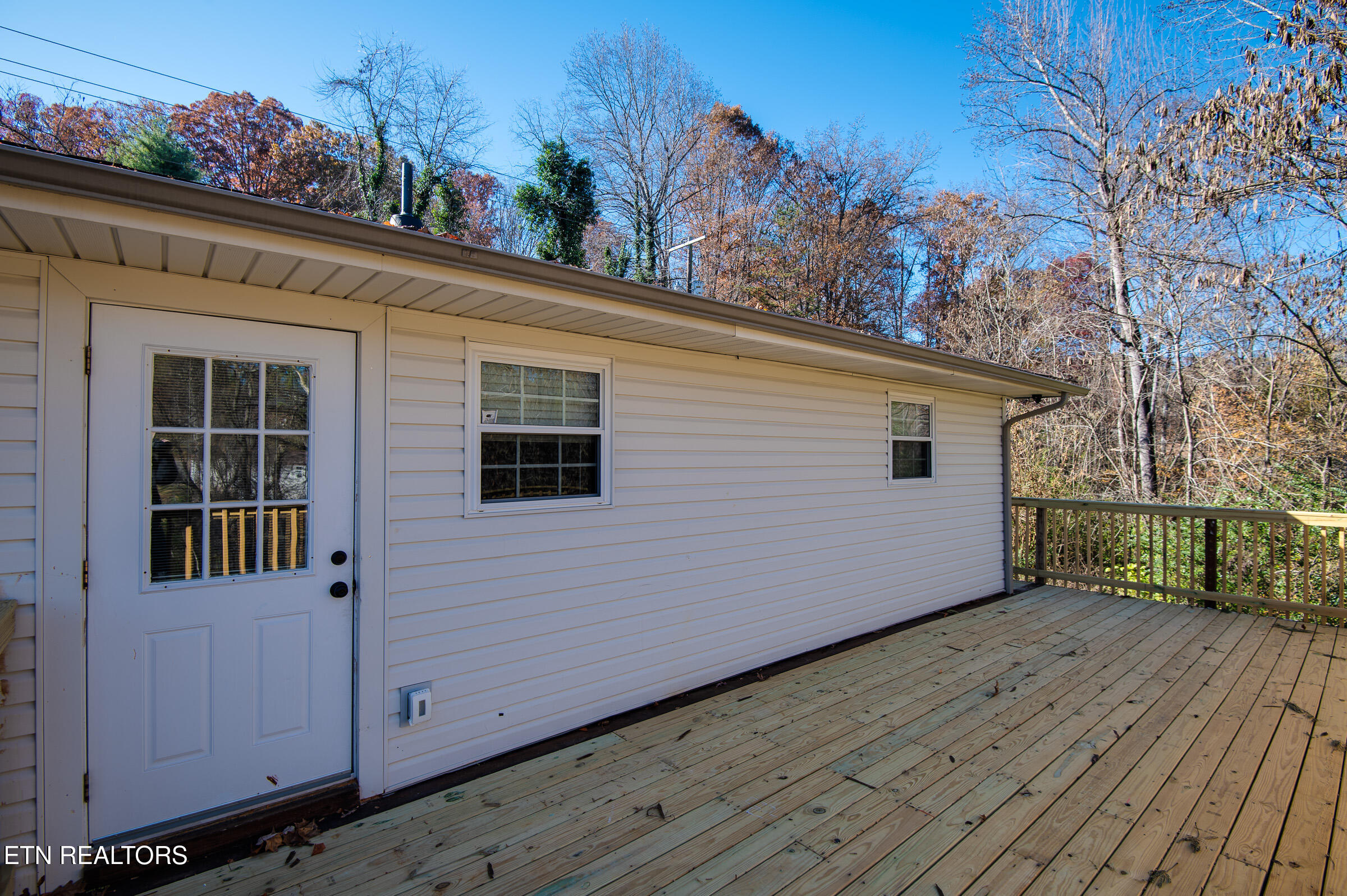 8124 Sharp Road Powell TN 37849
