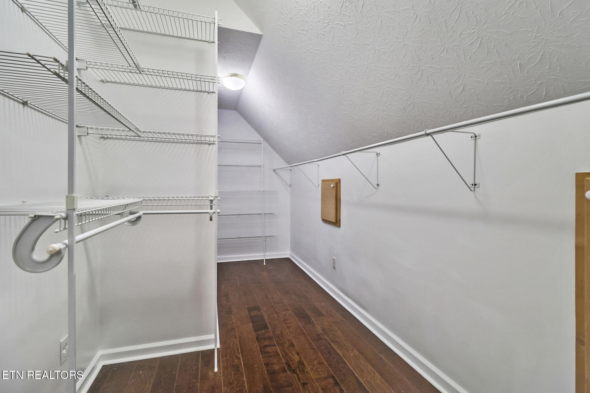 254 Sherwood Forest Road Livingston TN 38570