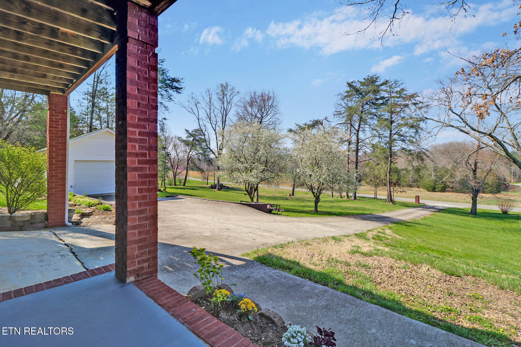 254 Sherwood Forest Road Livingston TN 38570