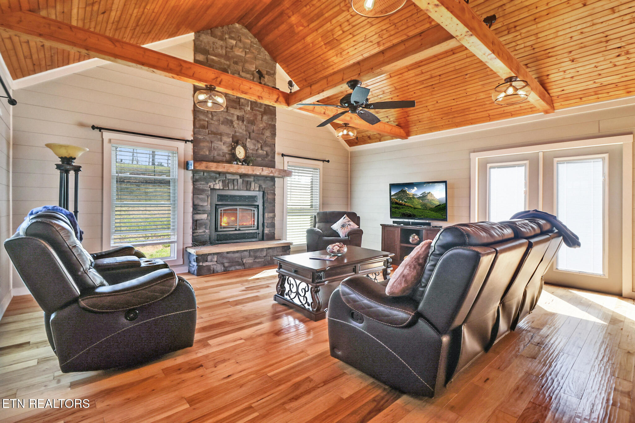 254 Sherwood Forest Road Livingston TN 38570