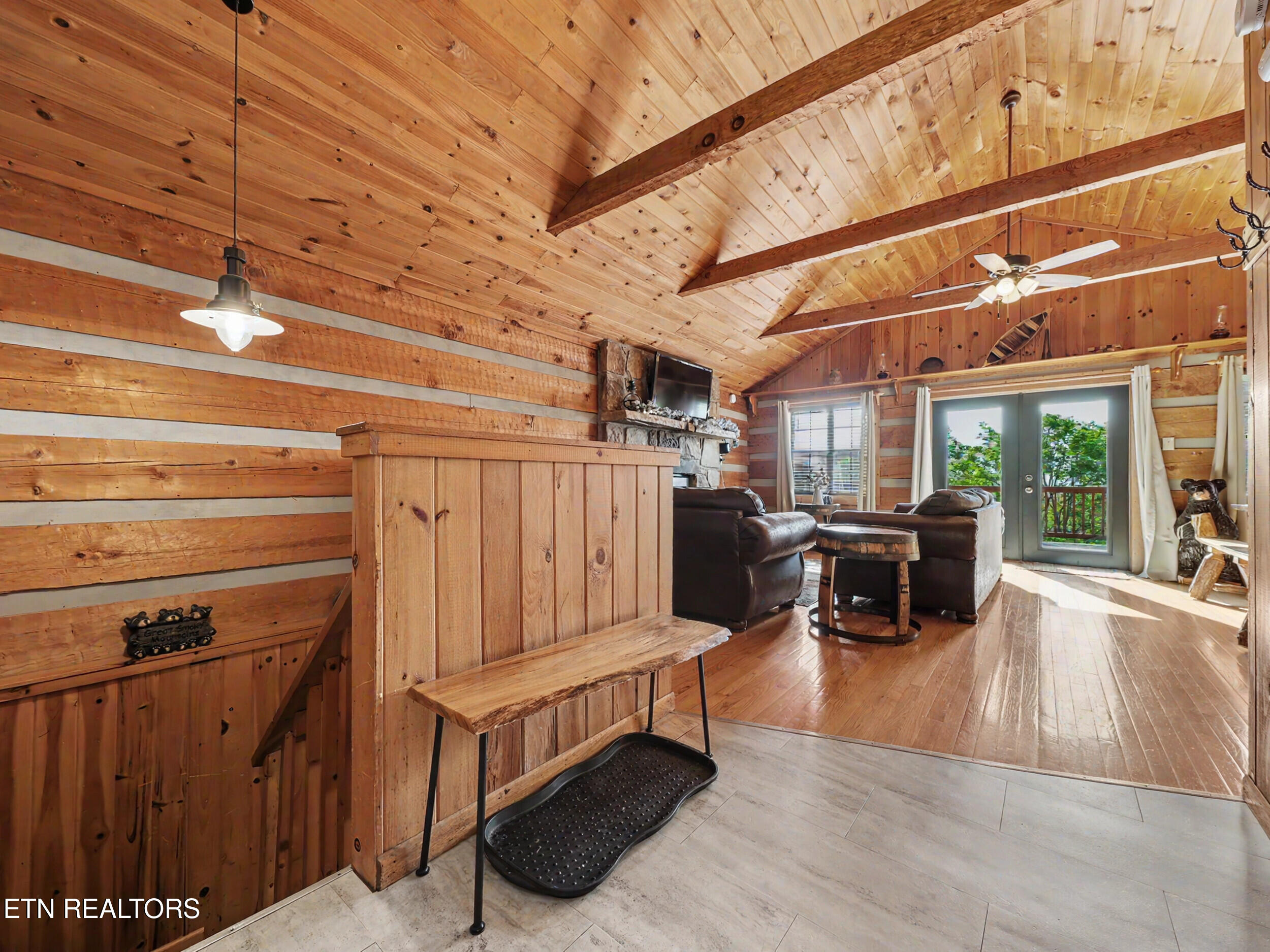 1818 Ridgecrest Drive Sevierville TN 37876