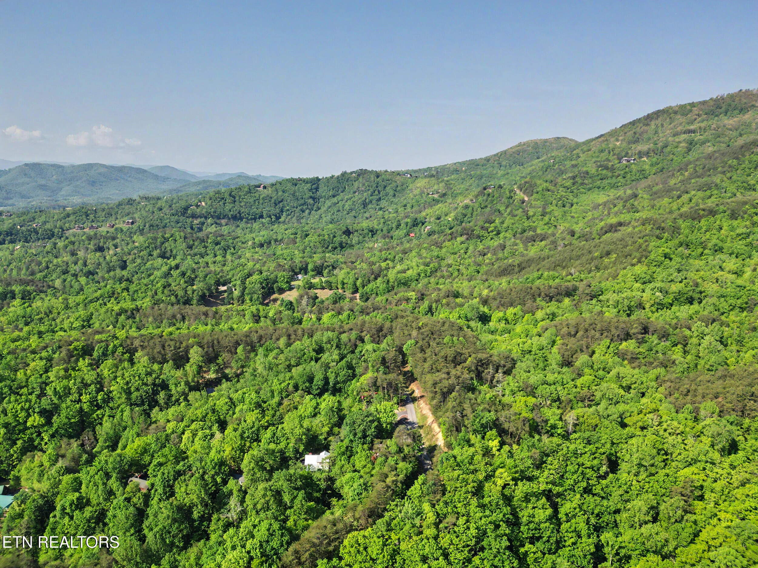 1818 Ridgecrest Drive Sevierville TN 37876