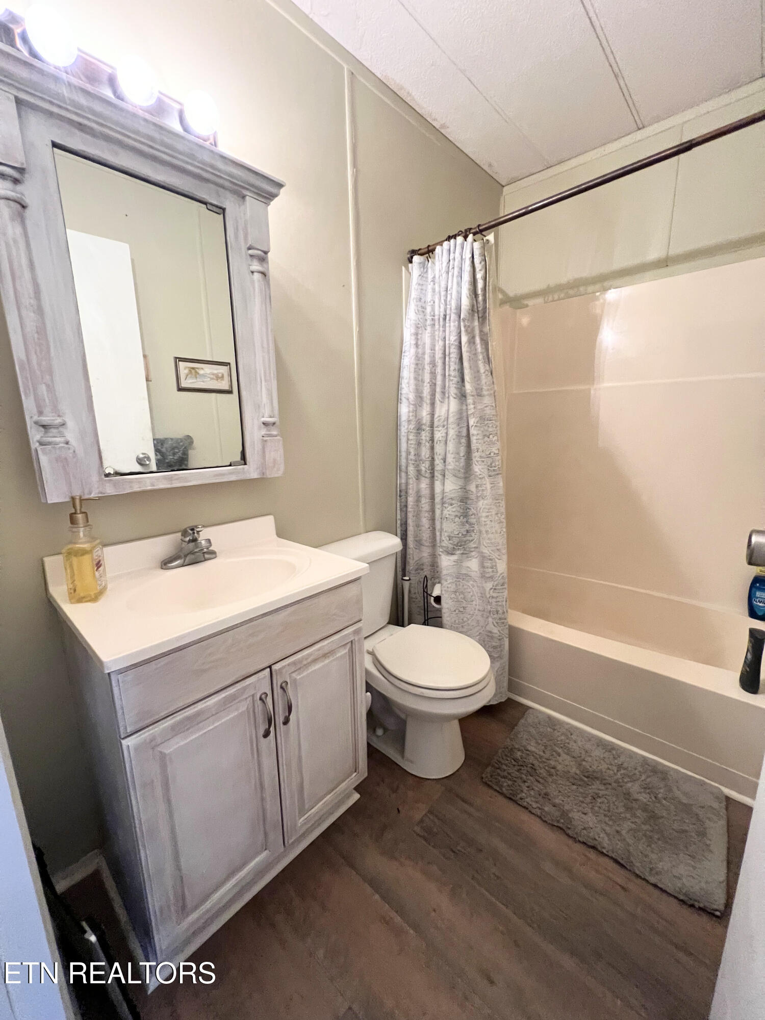 84 Harper Lane Crossville TN 38555