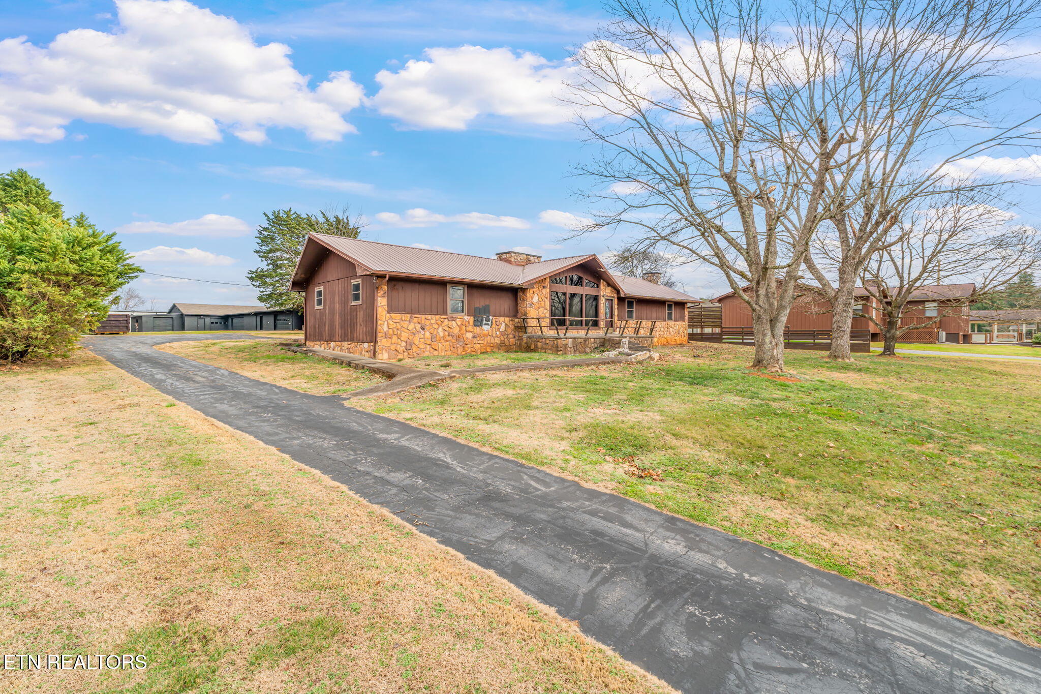 842 Collie Cove Court Friendsville TN 37737