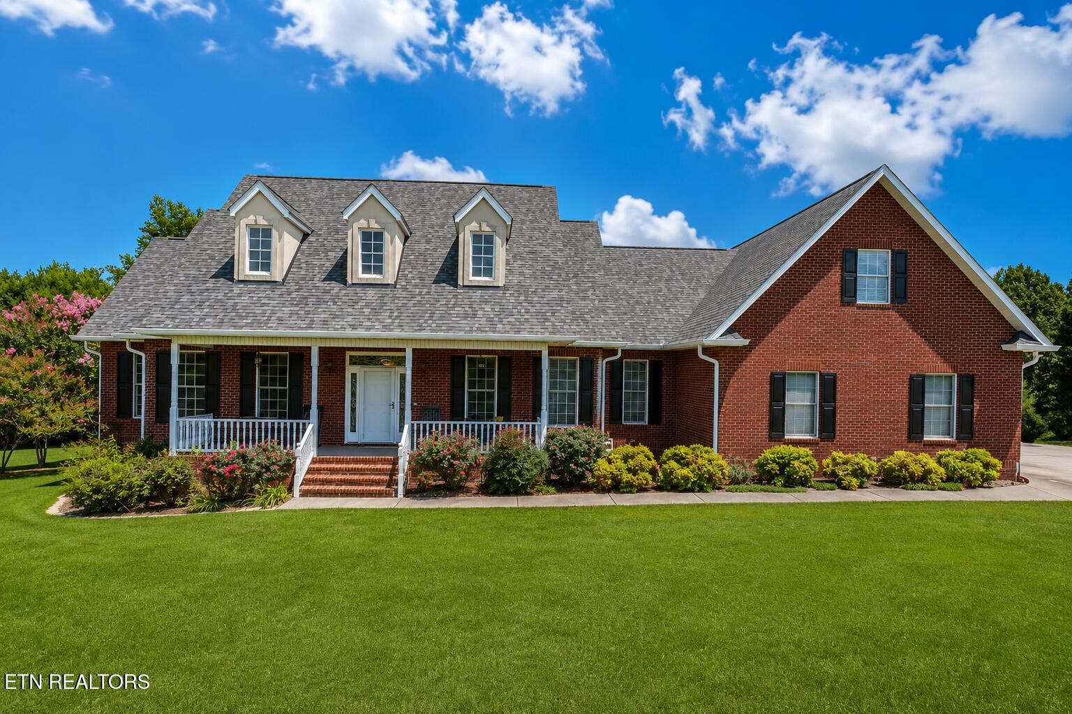 190 Williamsburg Drive Lenoir City TN 37772