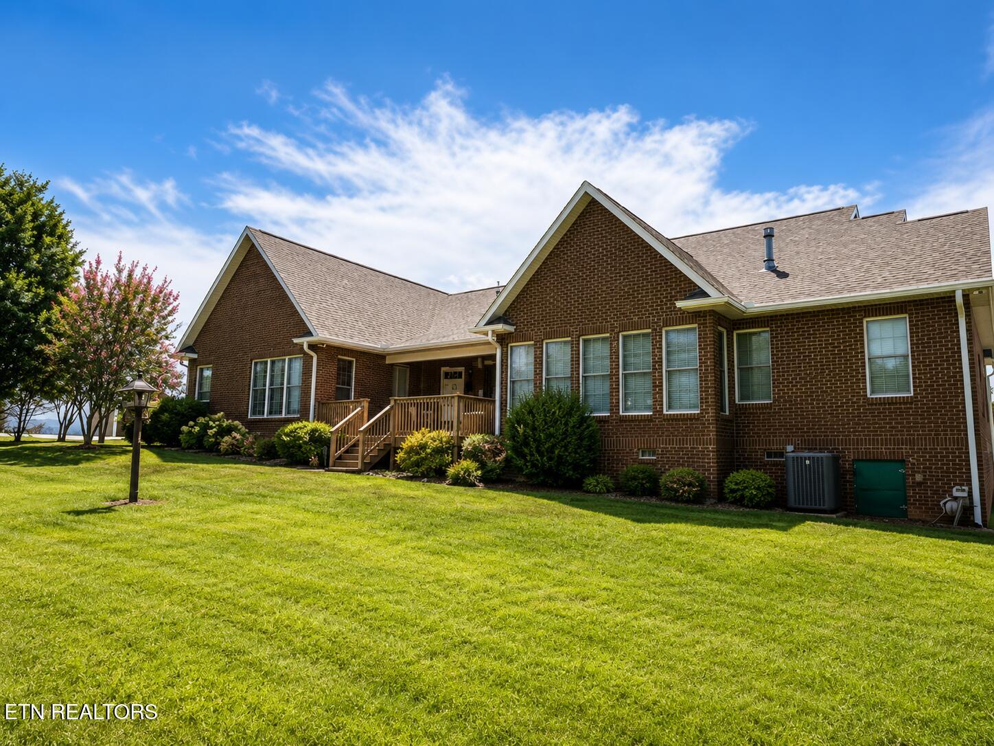 190 Williamsburg Drive Lenoir City TN 37772