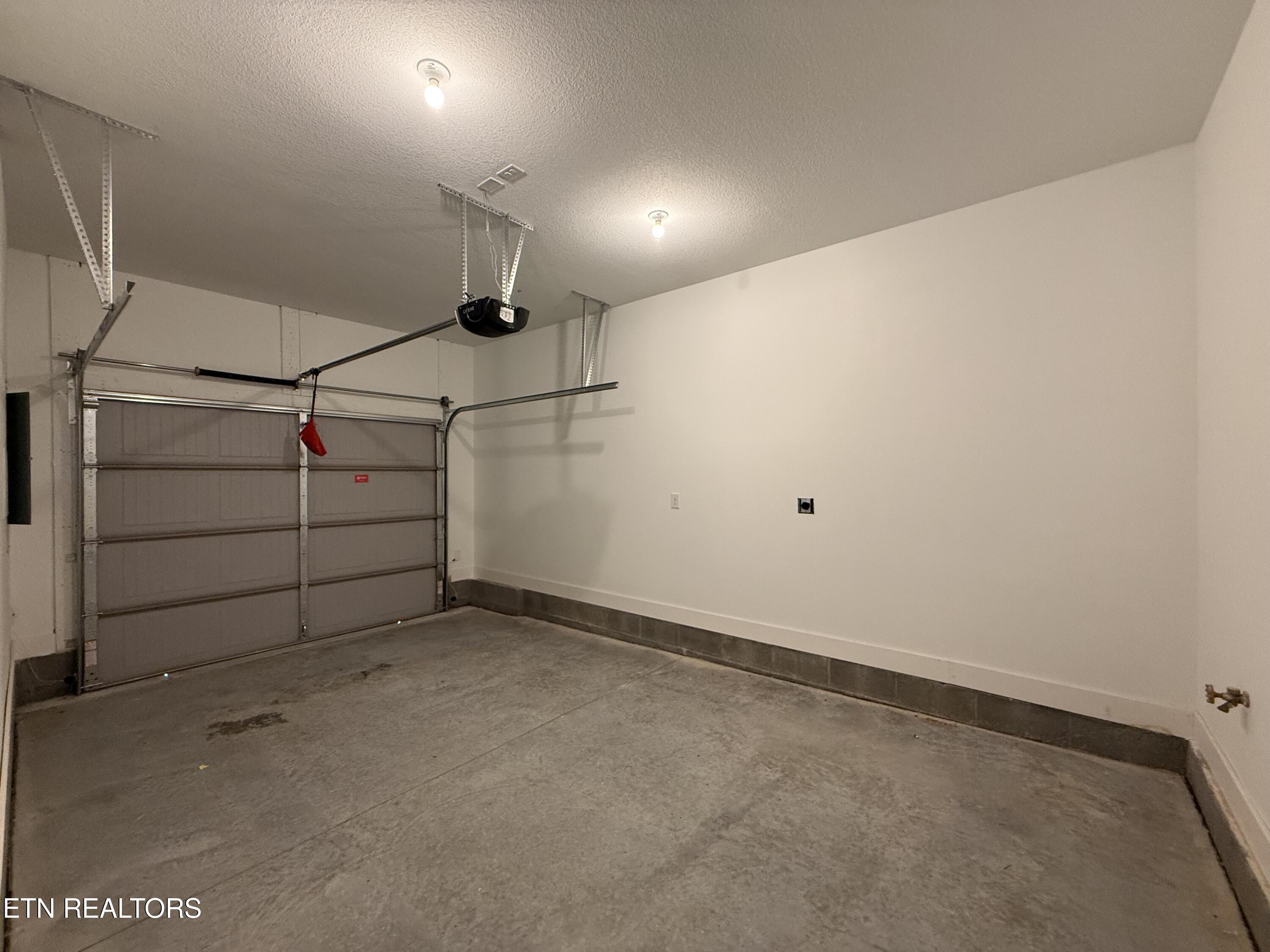 8950 Keenberg Lane Knoxville TN 37931