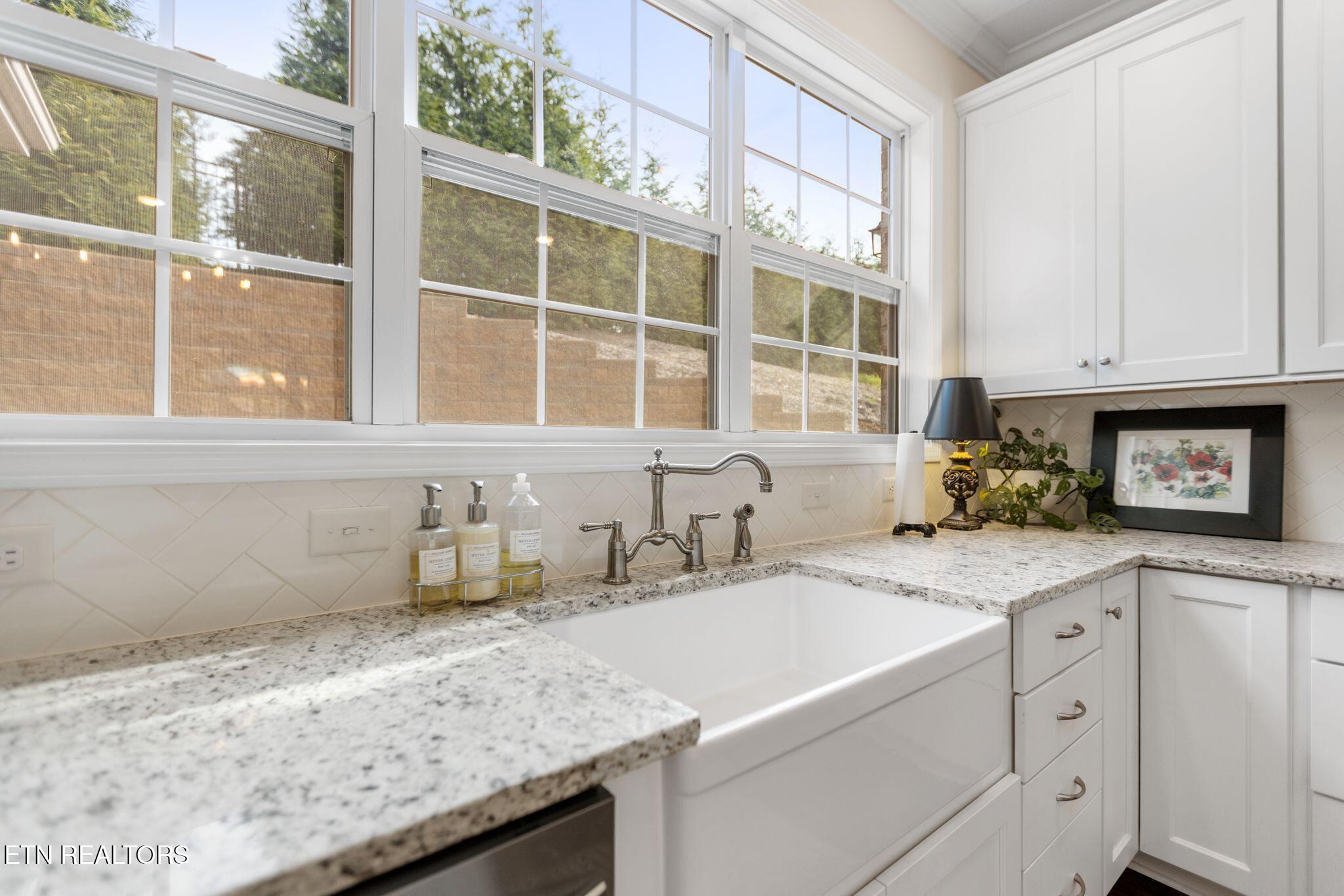 2324 Wolf Crossing Lane Knoxville TN 37932