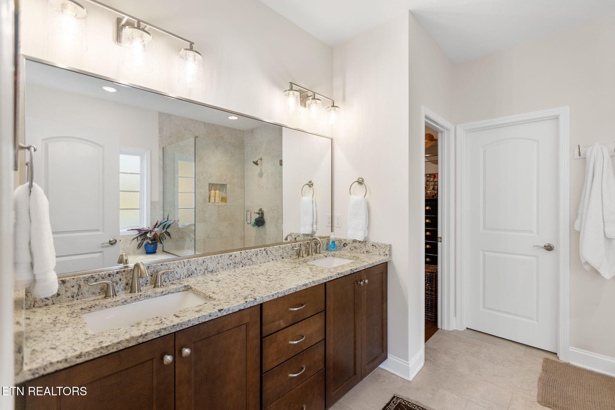 2324 Wolf Crossing Lane Knoxville TN 37932